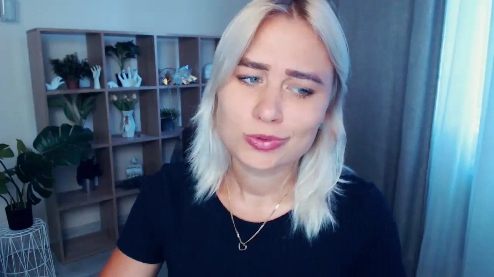 Gallery image thumbnail from Kukla_kolduna's myfreecams stream on, 07/05/2024, 17:57 image 7 of 20