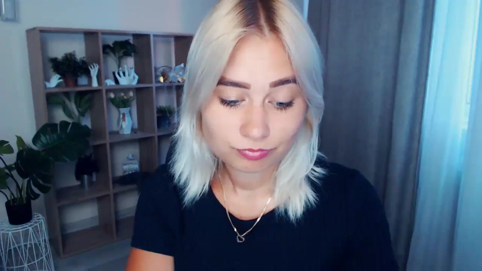 Gallery image thumbnail from Kukla_kolduna's myfreecams stream on, 07/05/2024, 17:57 image 17 of 20