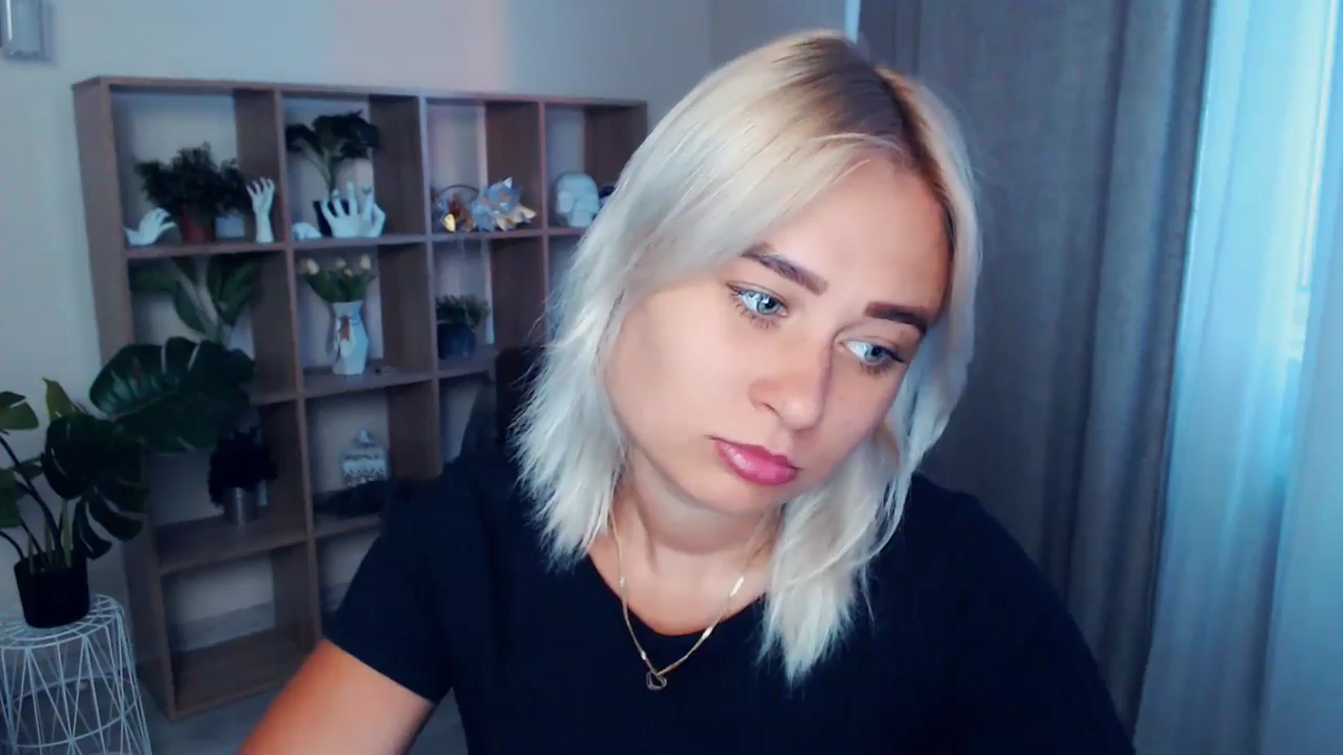 Gallery image thumbnail from Kukla_kolduna's myfreecams stream on, 07/05/2024, 17:57 image 18 of 20