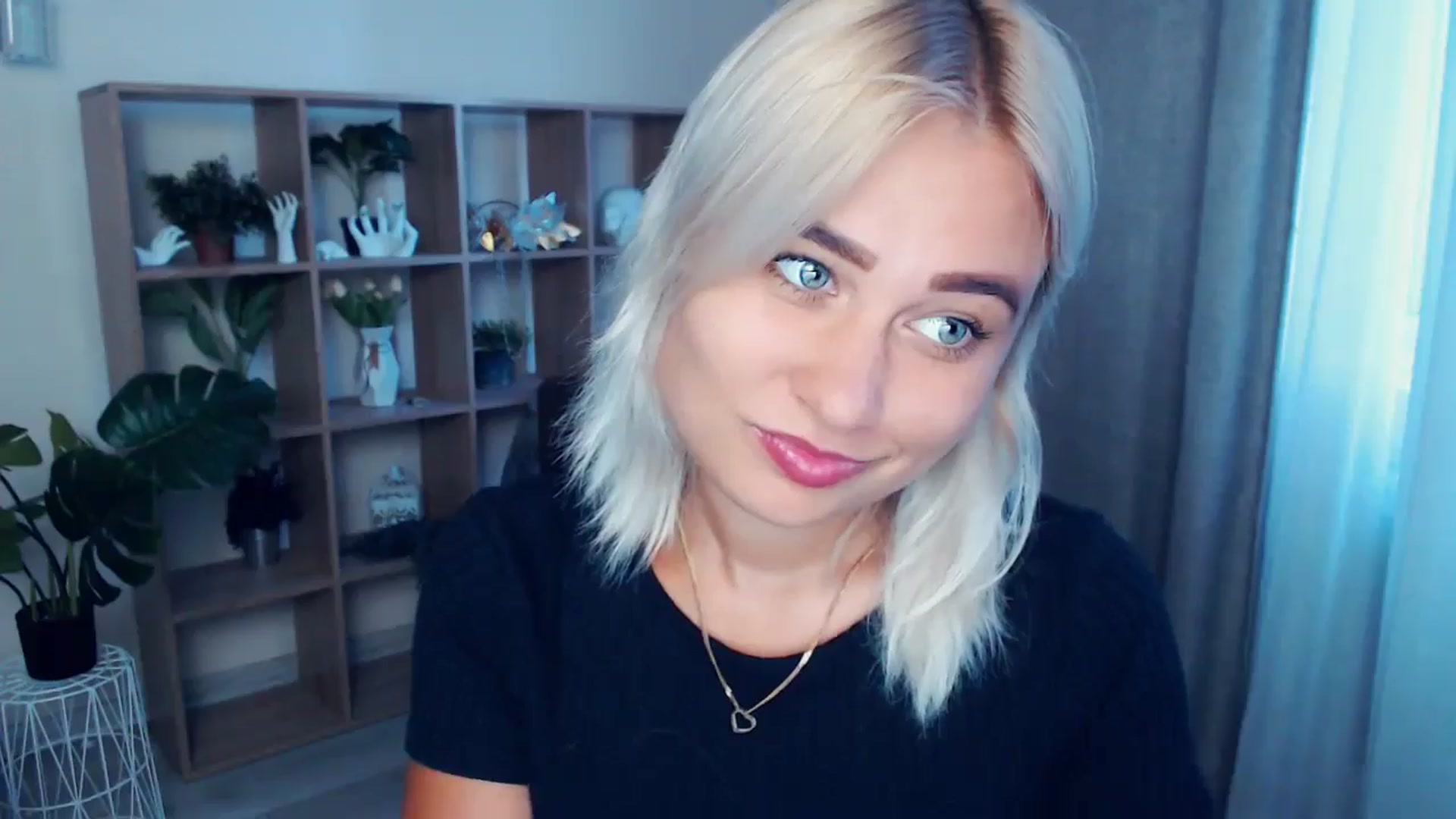 Gallery image thumbnail from Kukla_kolduna's myfreecams stream on, 07/05/2024, 17:57 image 10 of 20