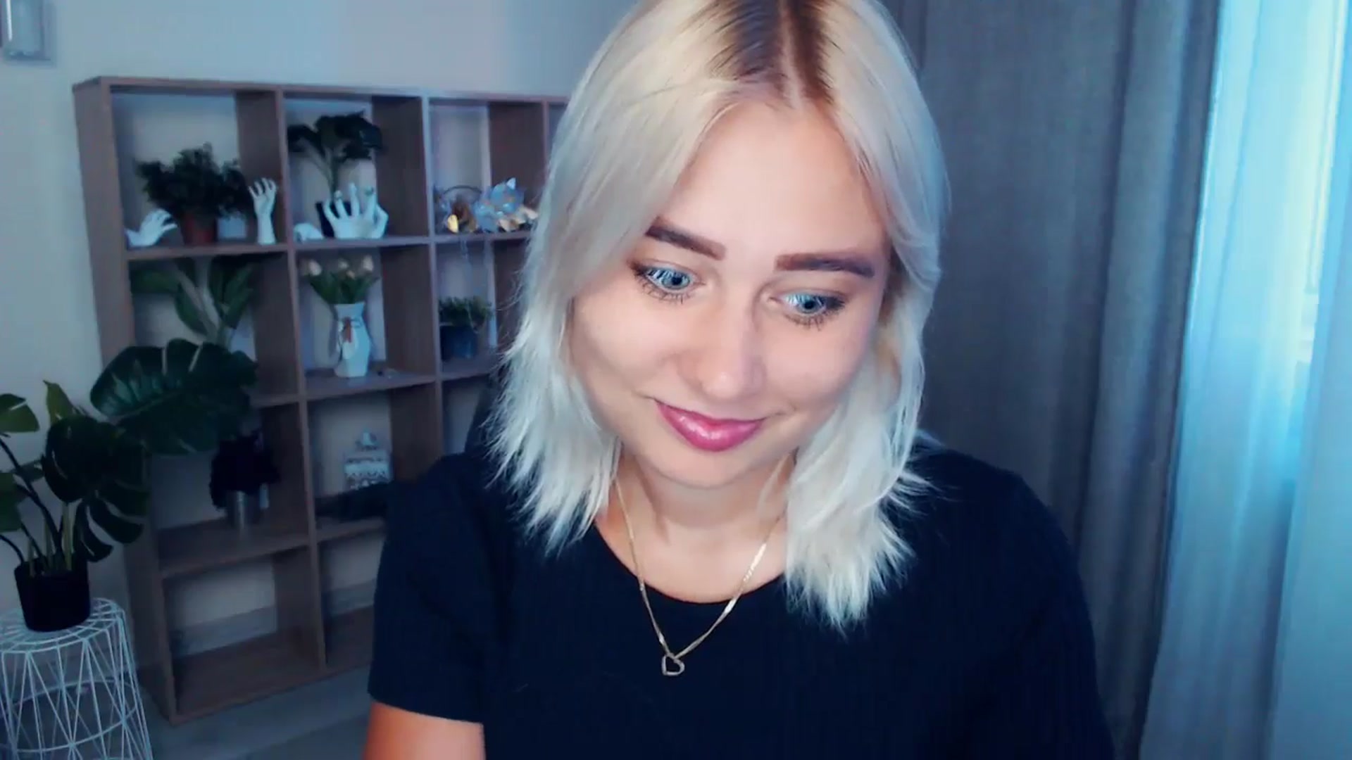 Gallery image thumbnail from Kukla_kolduna's myfreecams stream on, 07/05/2024, 17:57 image 14 of 20