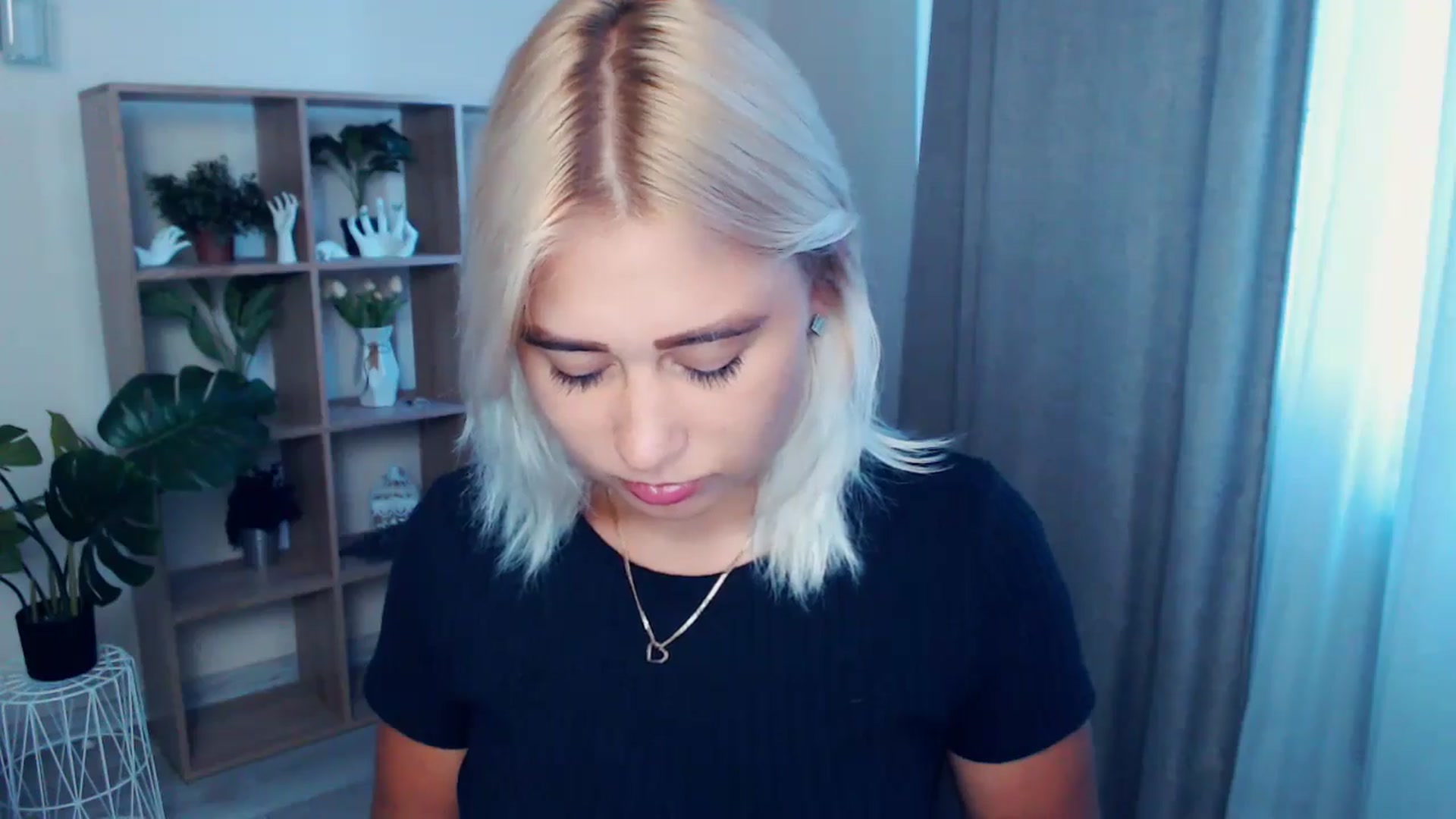 Gallery image thumbnail from Kukla_kolduna's myfreecams stream on, 07/05/2024, 17:57 image 4 of 20