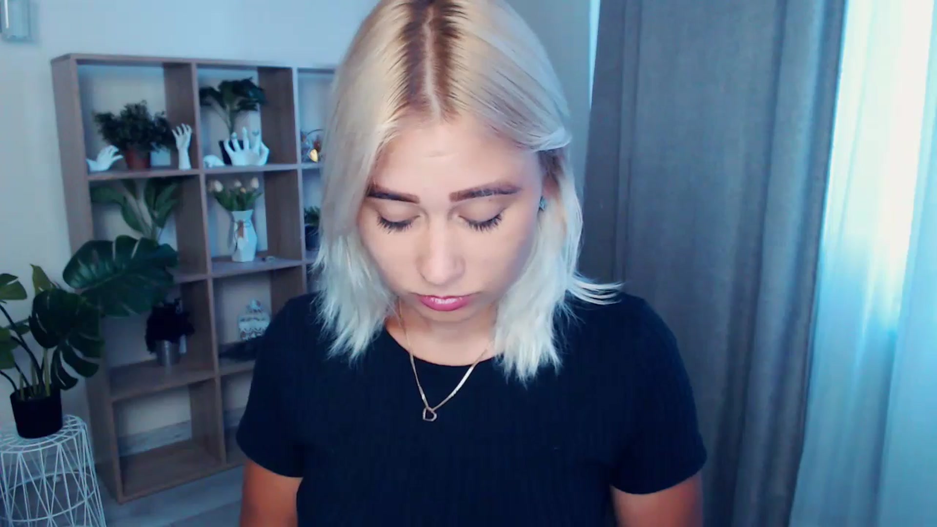 Gallery image thumbnail from Kukla_kolduna's myfreecams stream on, 07/05/2024, 17:57 image 3 of 20