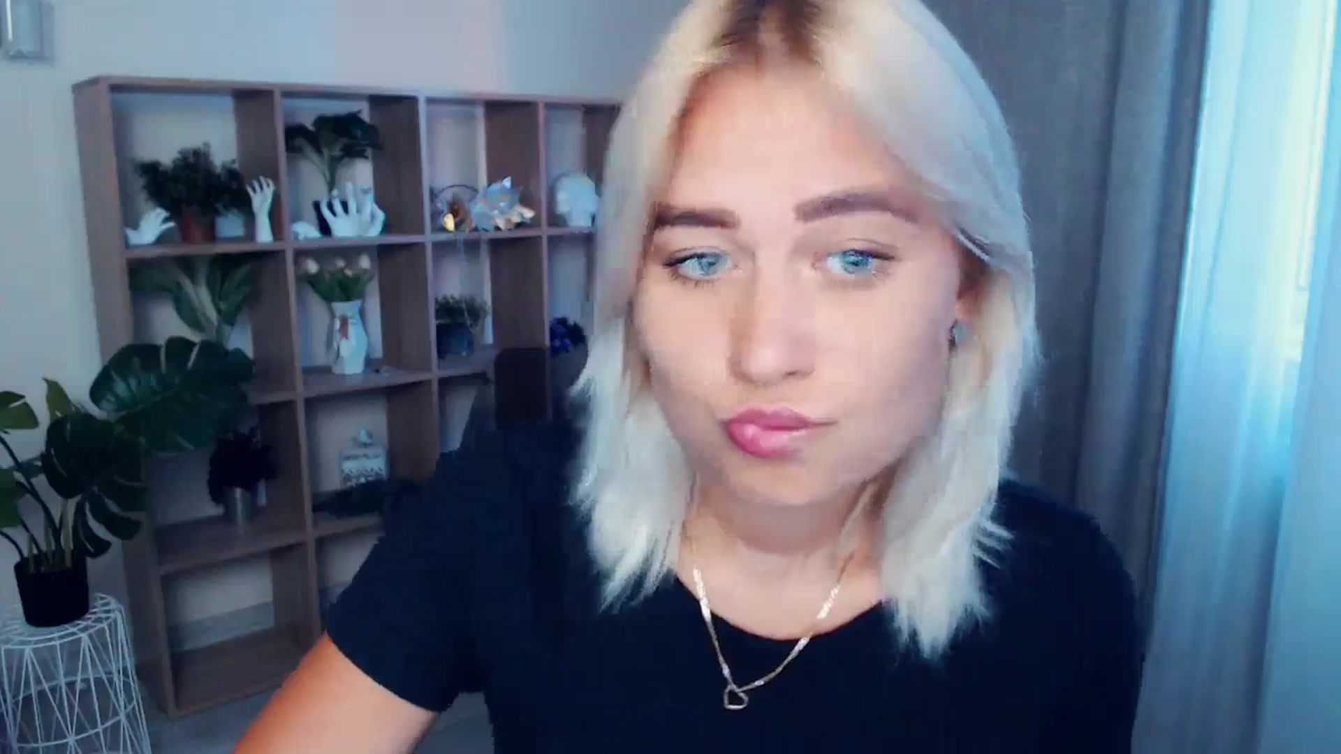 Gallery image thumbnail from Kukla_kolduna's myfreecams stream on, 07/05/2024, 17:57 image 15 of 20