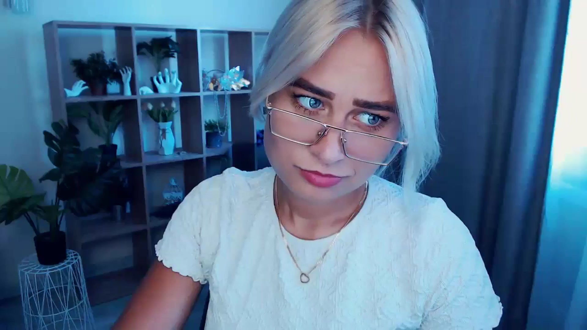 Gallery image thumbnail from Kukla_kolduna's myfreecams stream on, 07/06/2024, 11:37 image 14 of 20
