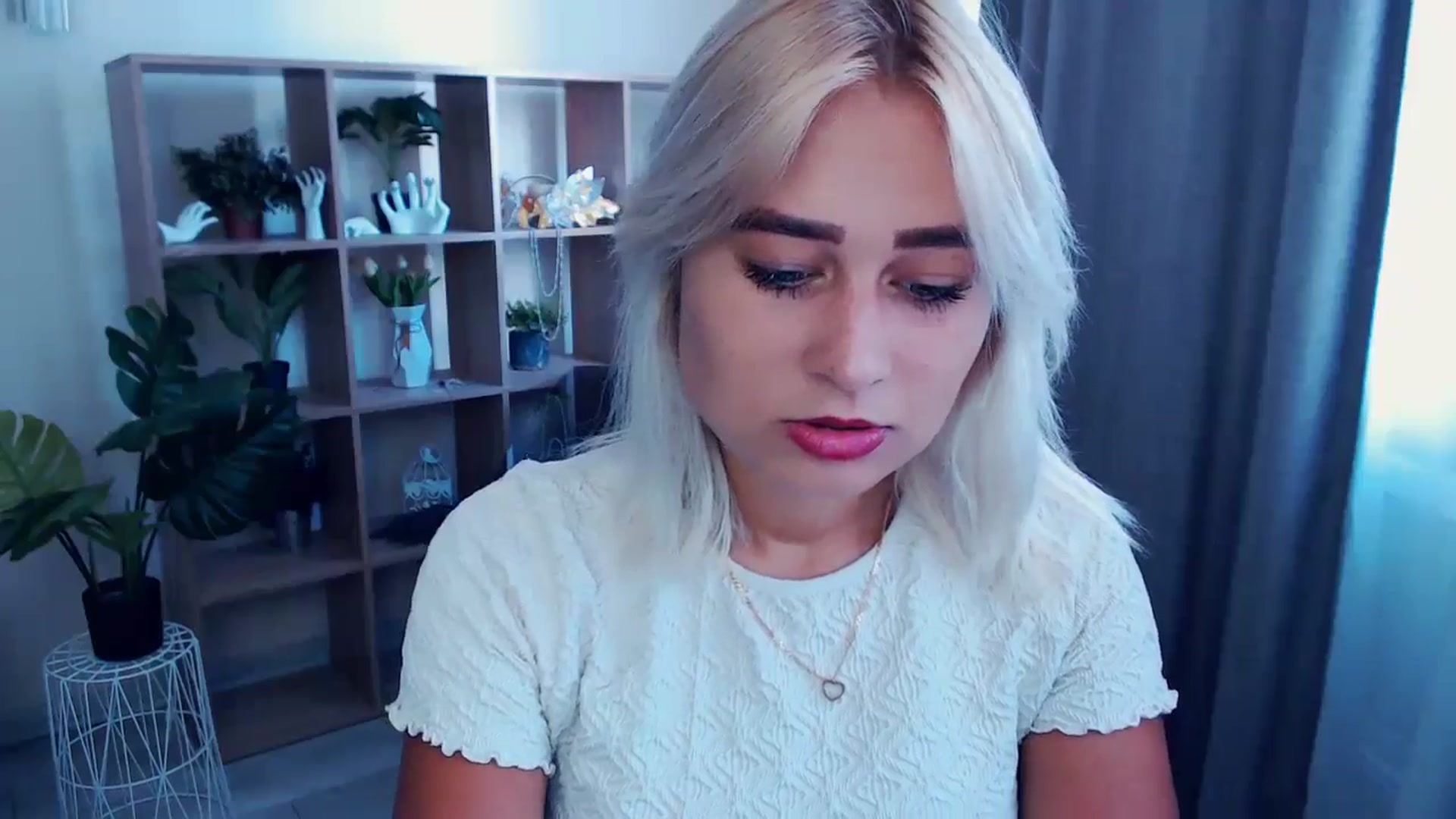 Gallery image thumbnail from Kukla_kolduna's myfreecams stream on, 07/06/2024, 11:37 image 2 of 20