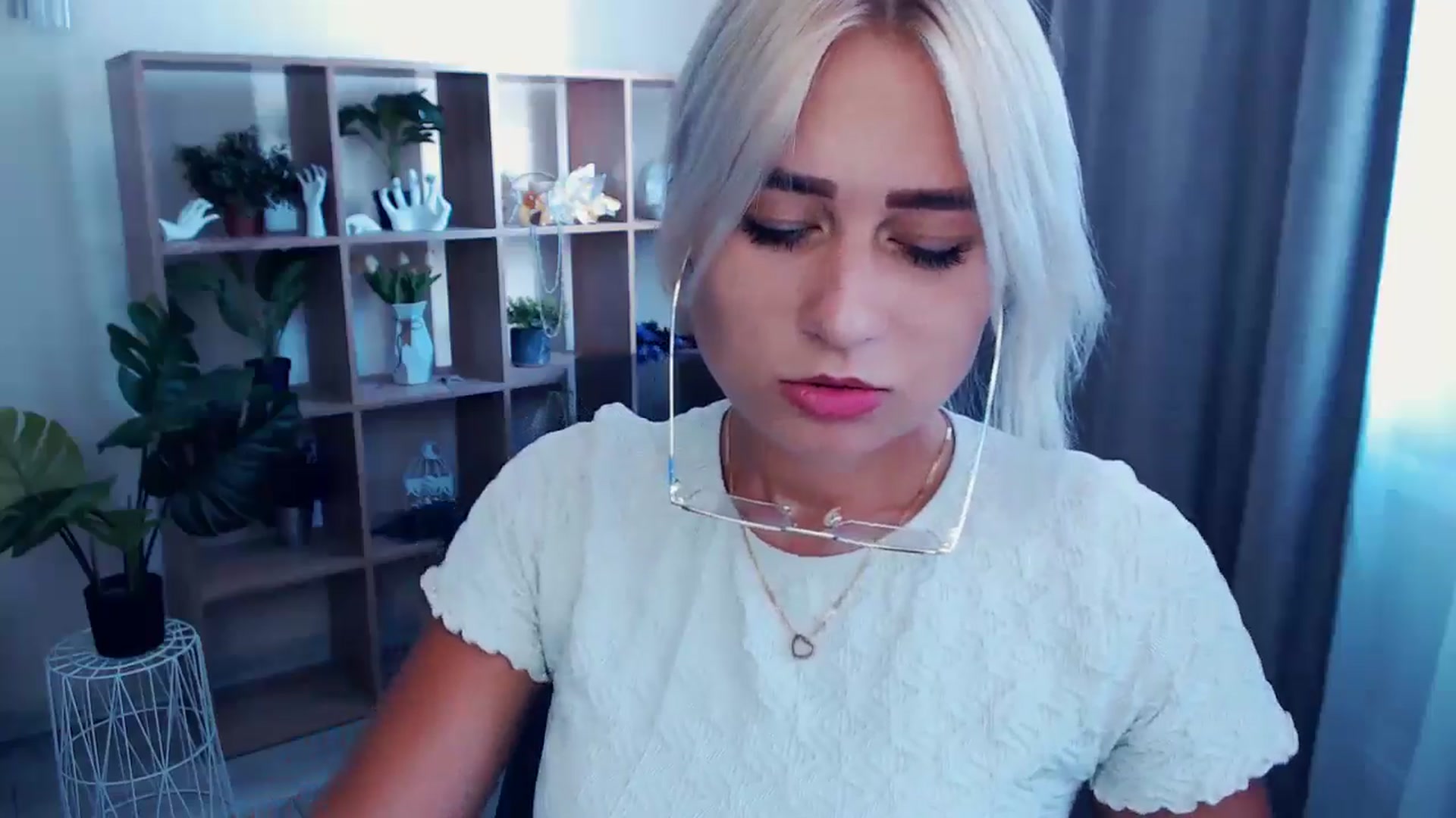 Gallery image thumbnail from Kukla_kolduna's myfreecams stream on, 07/06/2024, 11:37 image 18 of 20