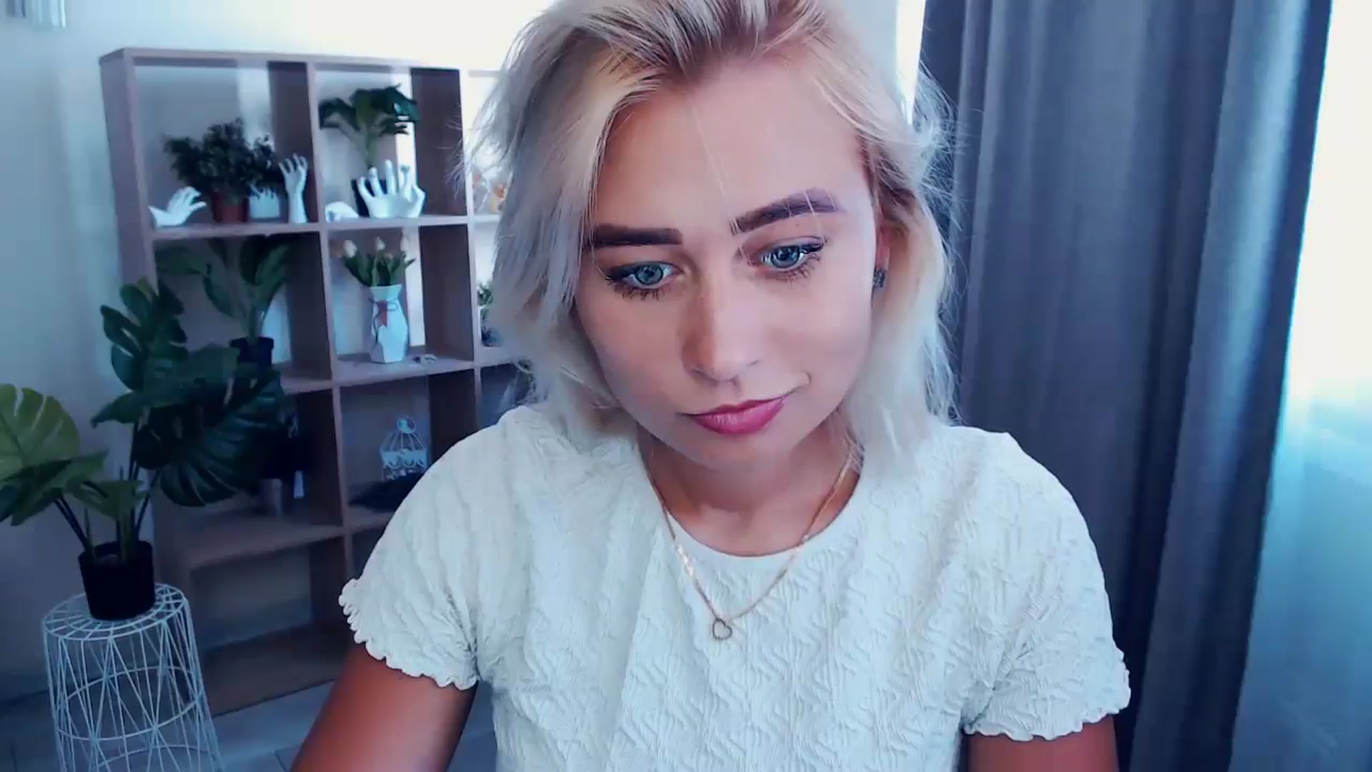 Gallery image thumbnail from Kukla_kolduna's myfreecams stream on, 07/06/2024, 12:06 image 15 of 20