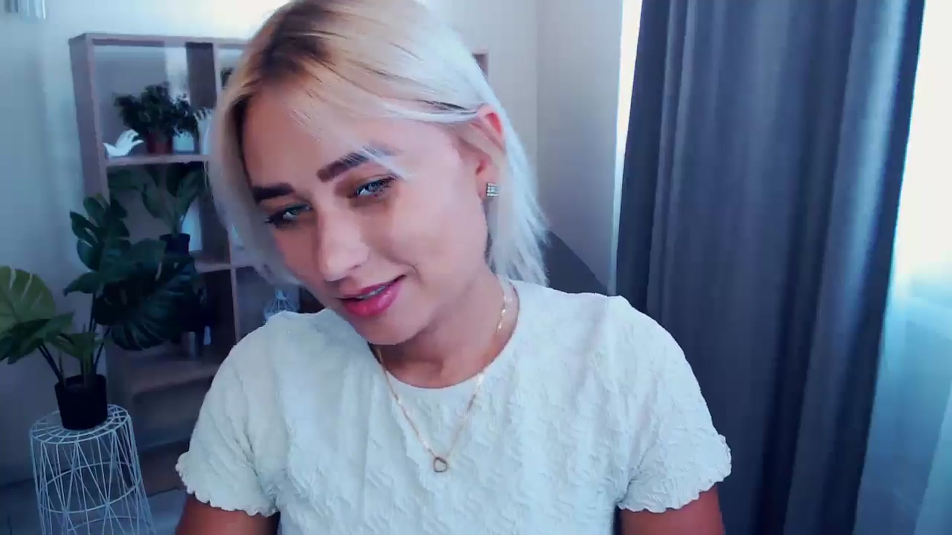 Gallery image thumbnail from Kukla_kolduna's myfreecams stream on, 07/06/2024, 12:06 image 7 of 20