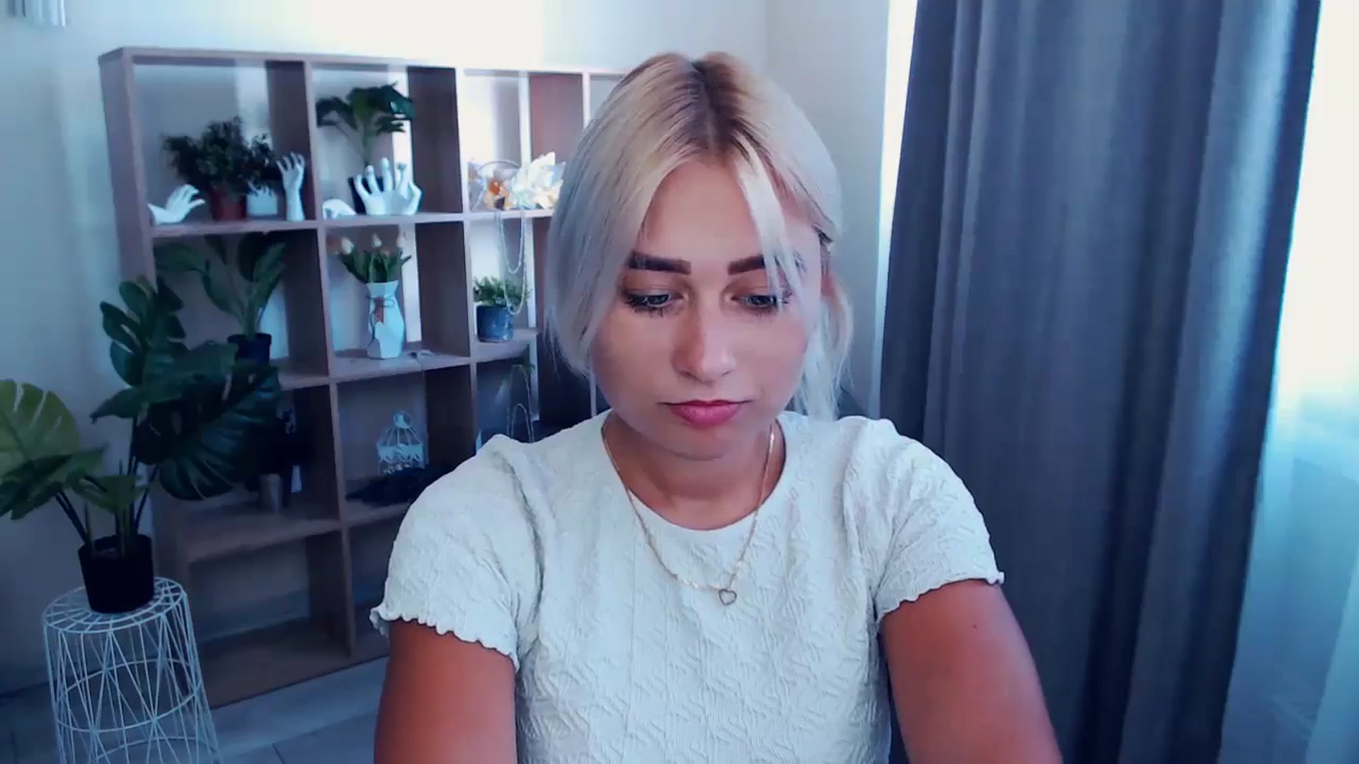 Gallery image thumbnail from Kukla_kolduna's myfreecams stream on, 07/06/2024, 12:06 image 3 of 20