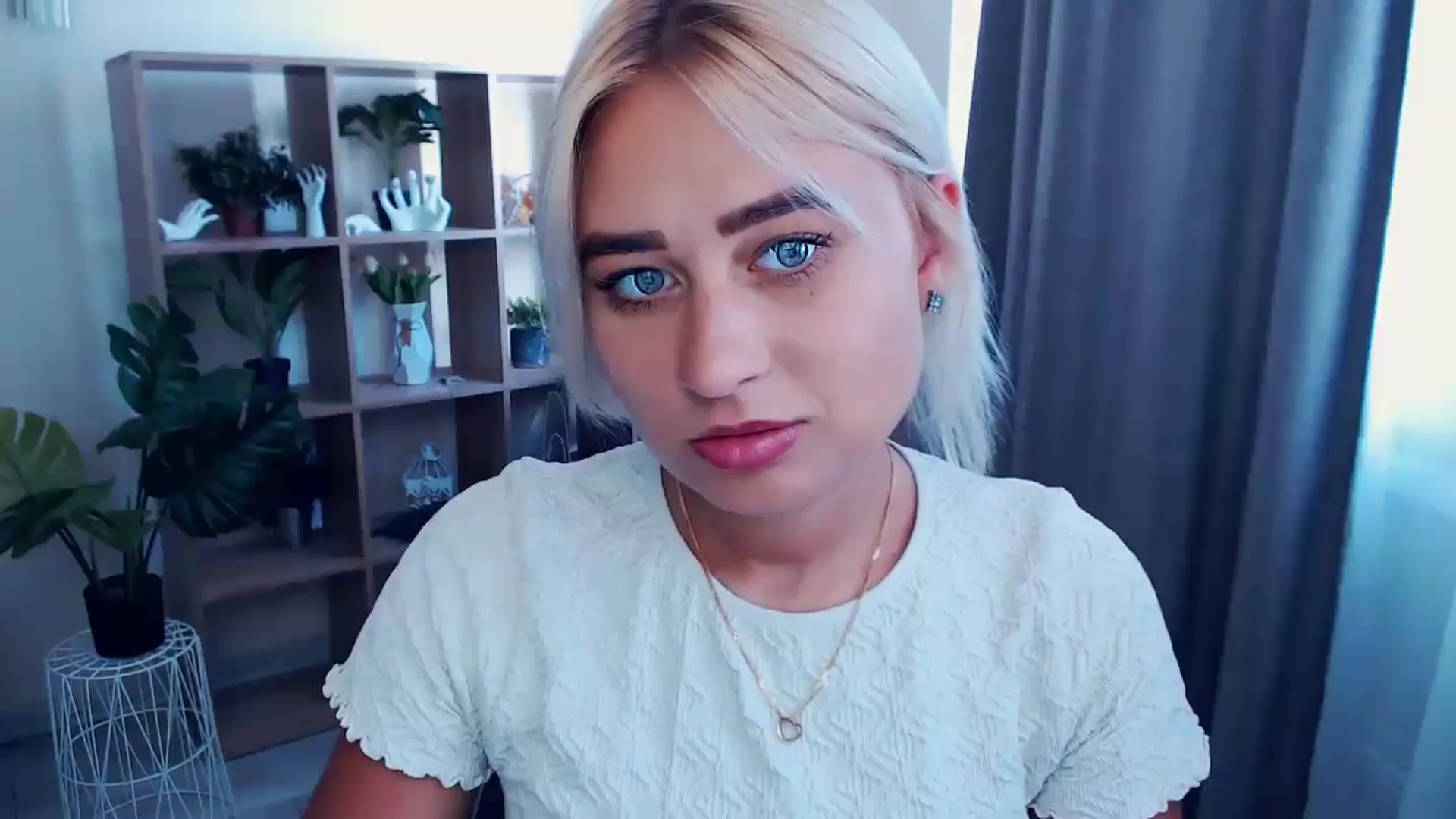 Gallery image thumbnail from Kukla_kolduna's myfreecams stream on, 07/06/2024, 12:06 image 6 of 20