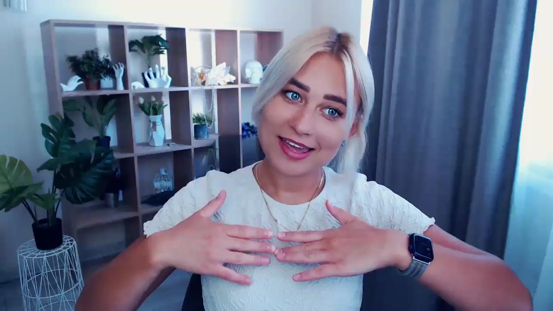 Gallery image thumbnail from Kukla_kolduna's myfreecams stream on, 07/06/2024, 12:06 image 4 of 20