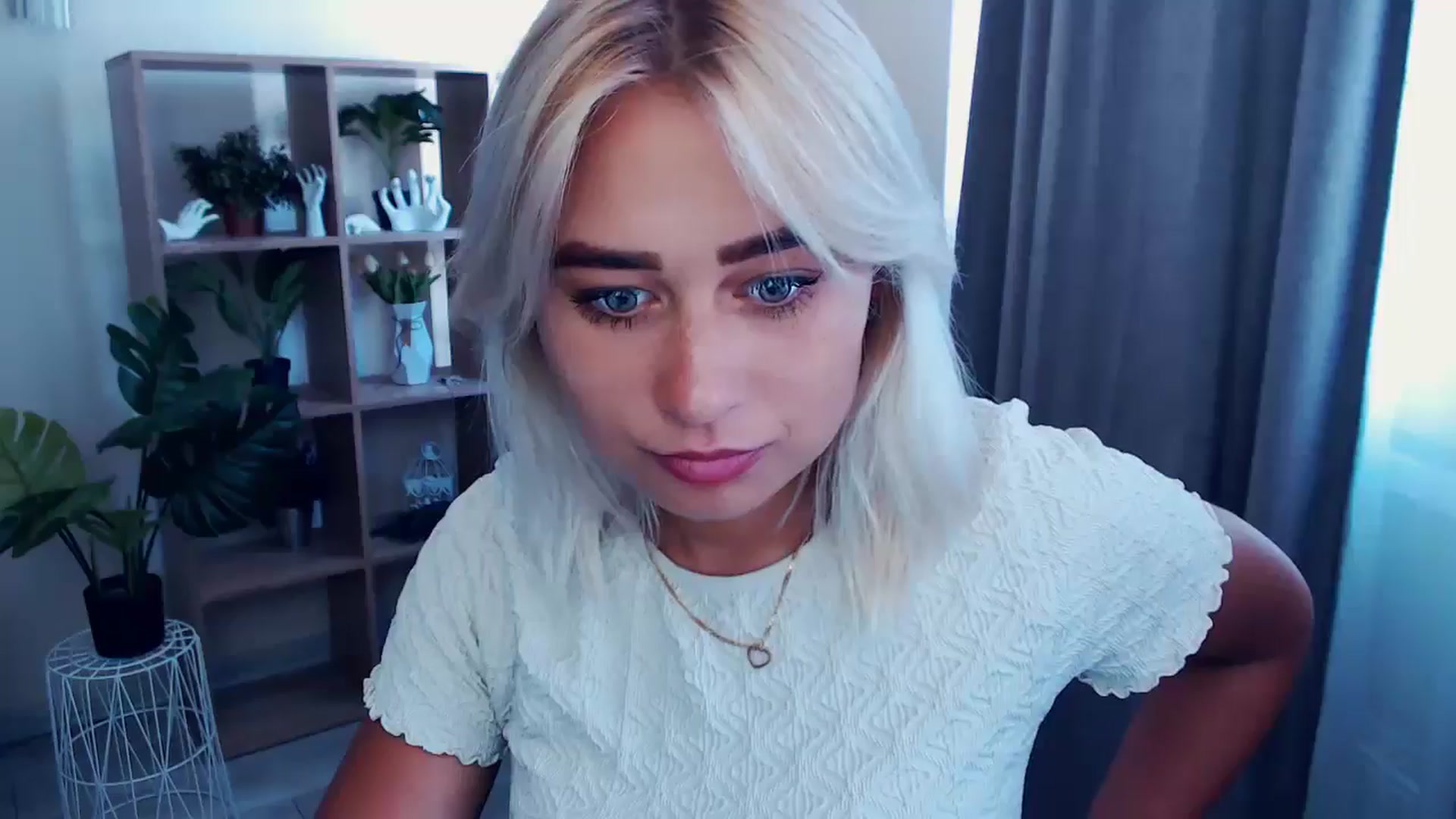 Gallery image thumbnail from Kukla_kolduna's myfreecams stream on, 07/06/2024, 12:06 image 20 of 20