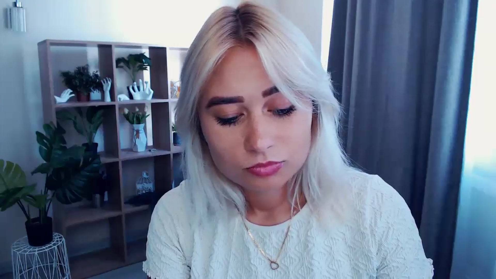 Gallery image thumbnail from Kukla_kolduna's myfreecams stream on, 07/06/2024, 13:20 image 5 of 20