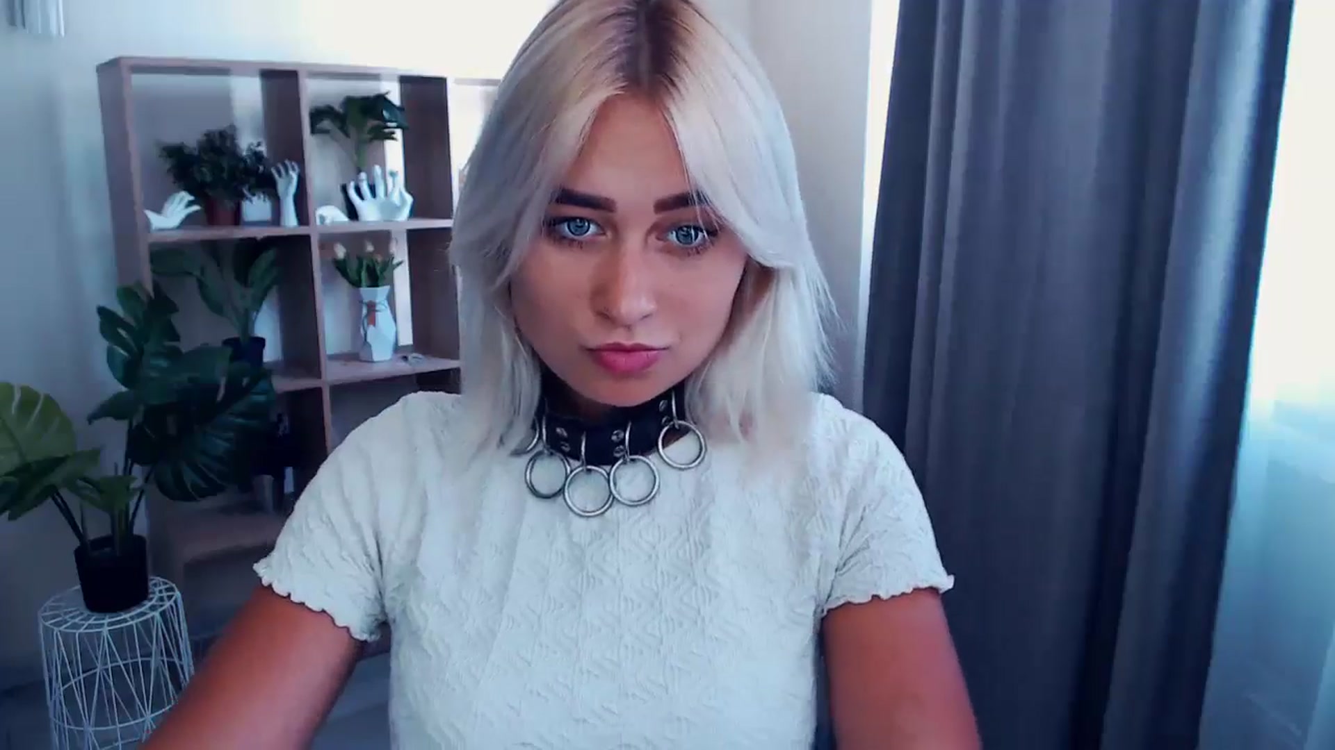 Gallery image thumbnail from Kukla_kolduna's myfreecams stream on, 07/06/2024, 13:20 image 18 of 20