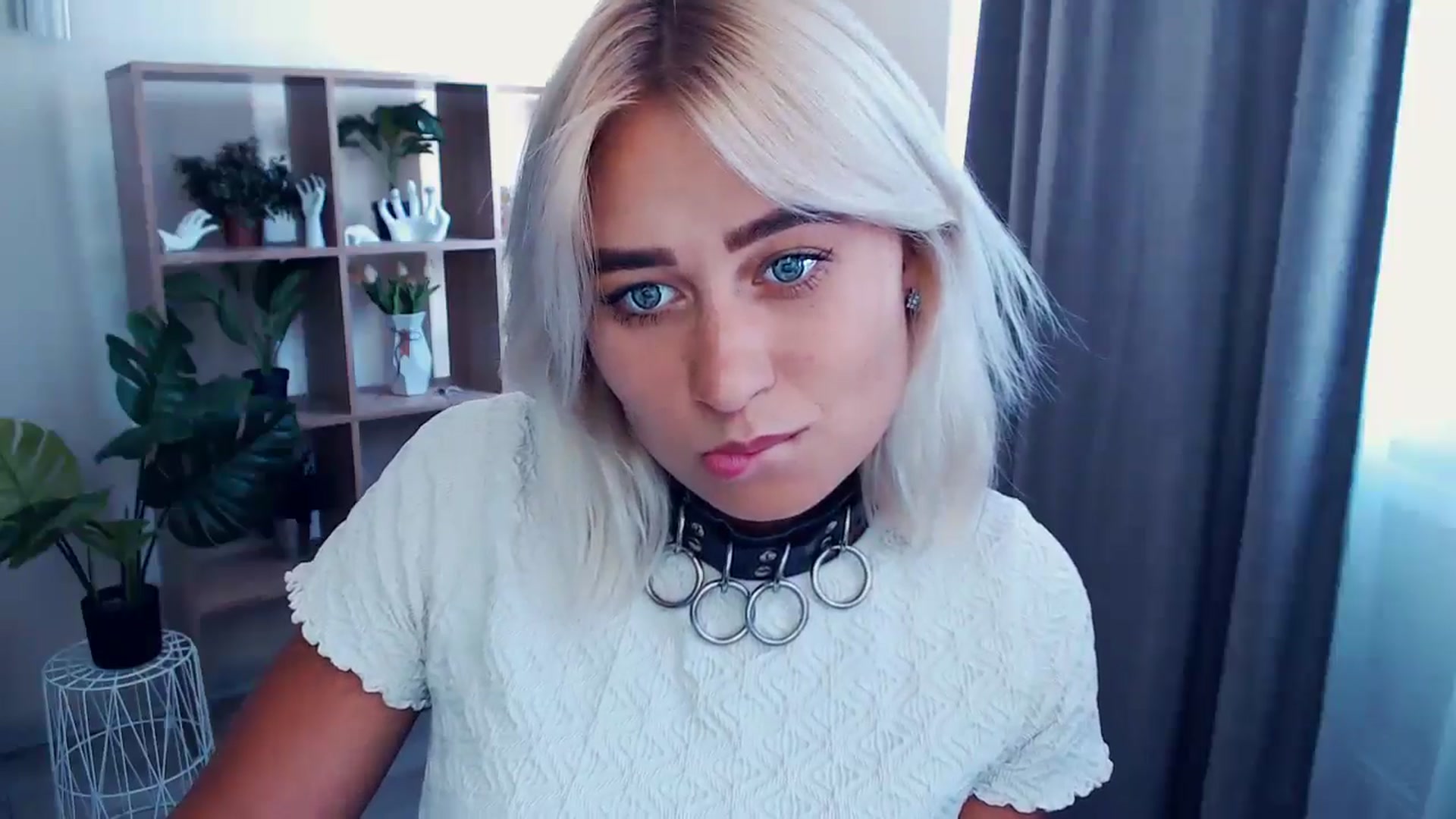 Gallery image thumbnail from Kukla_kolduna's myfreecams stream on, 07/06/2024, 13:20 image 15 of 20