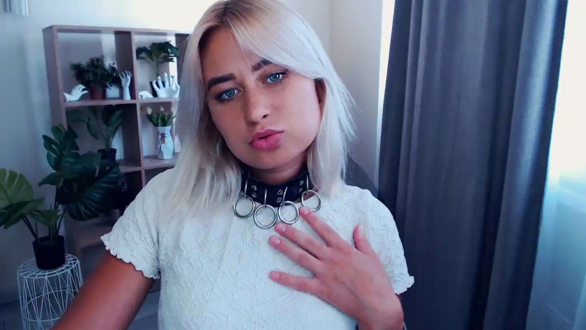 Gallery image thumbnail from Kukla_kolduna's myfreecams stream on, 07/06/2024, 13:20 image 17 of 20