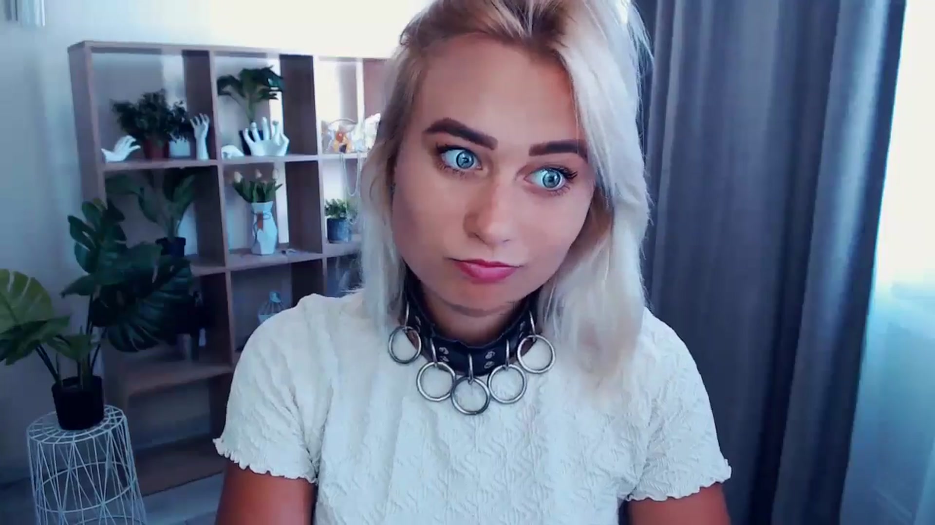 Gallery image thumbnail from Kukla_kolduna's myfreecams stream on, 07/06/2024, 13:20 image 9 of 20