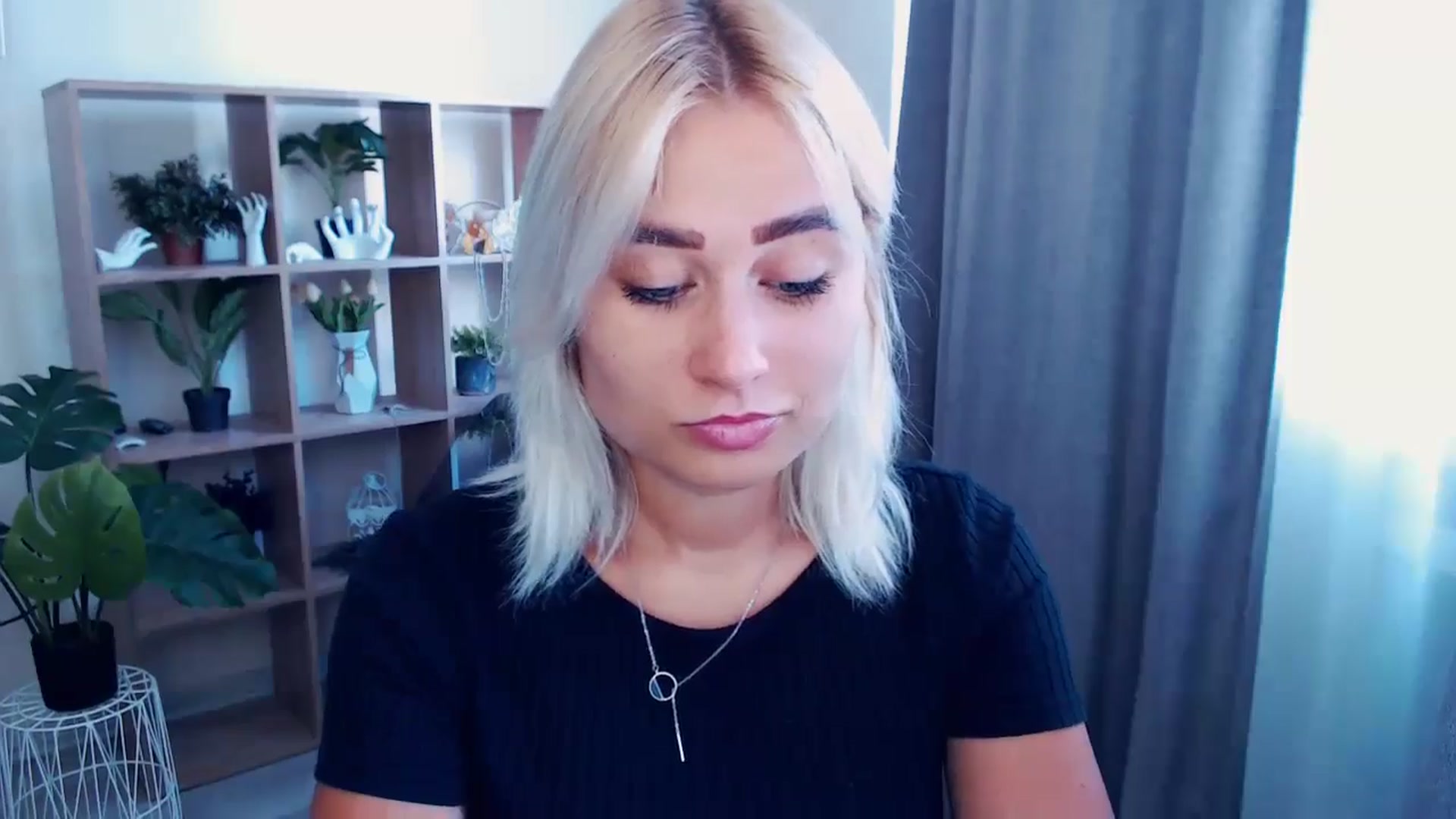 Gallery image thumbnail from Kukla_kolduna's myfreecams stream on, 07/07/2024, 11:17 image 4 of 20