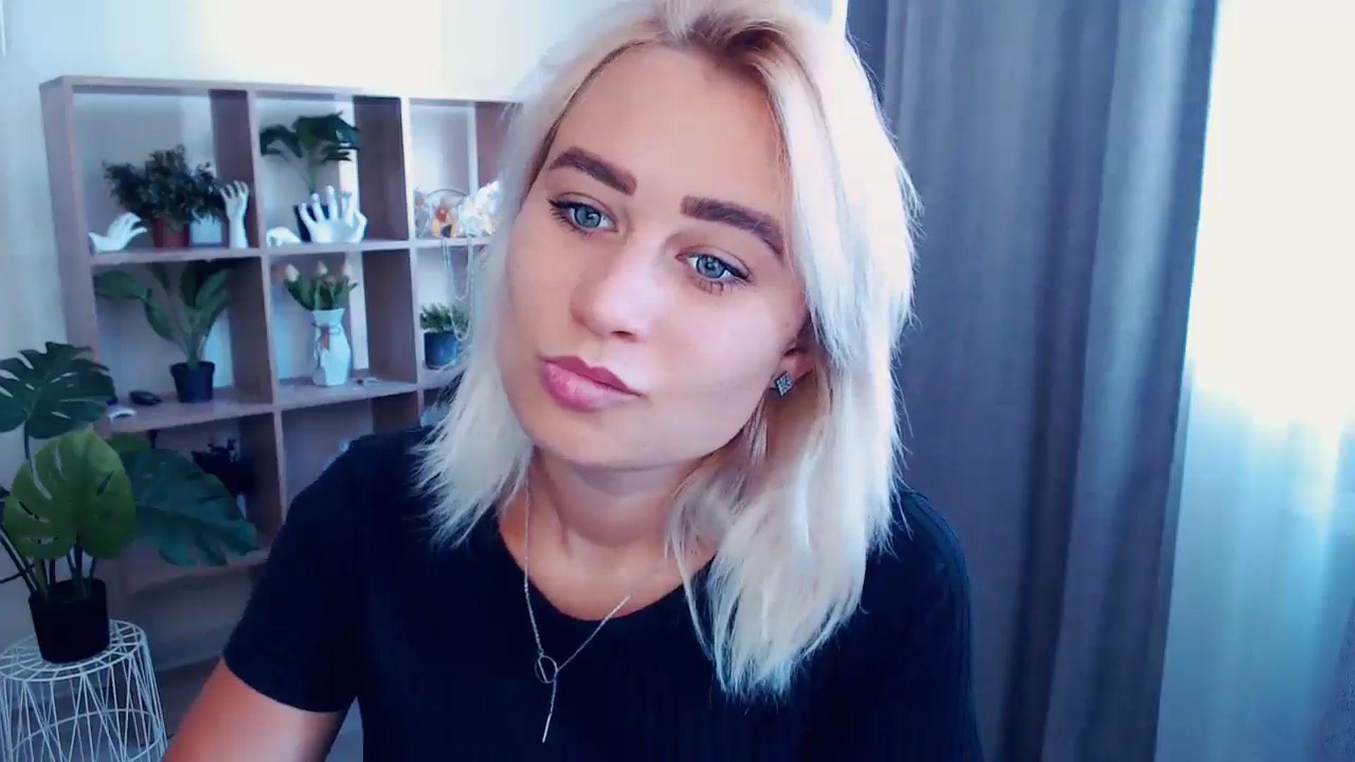 Gallery image thumbnail from Kukla_kolduna's myfreecams stream on, 07/07/2024, 11:17 image 2 of 20