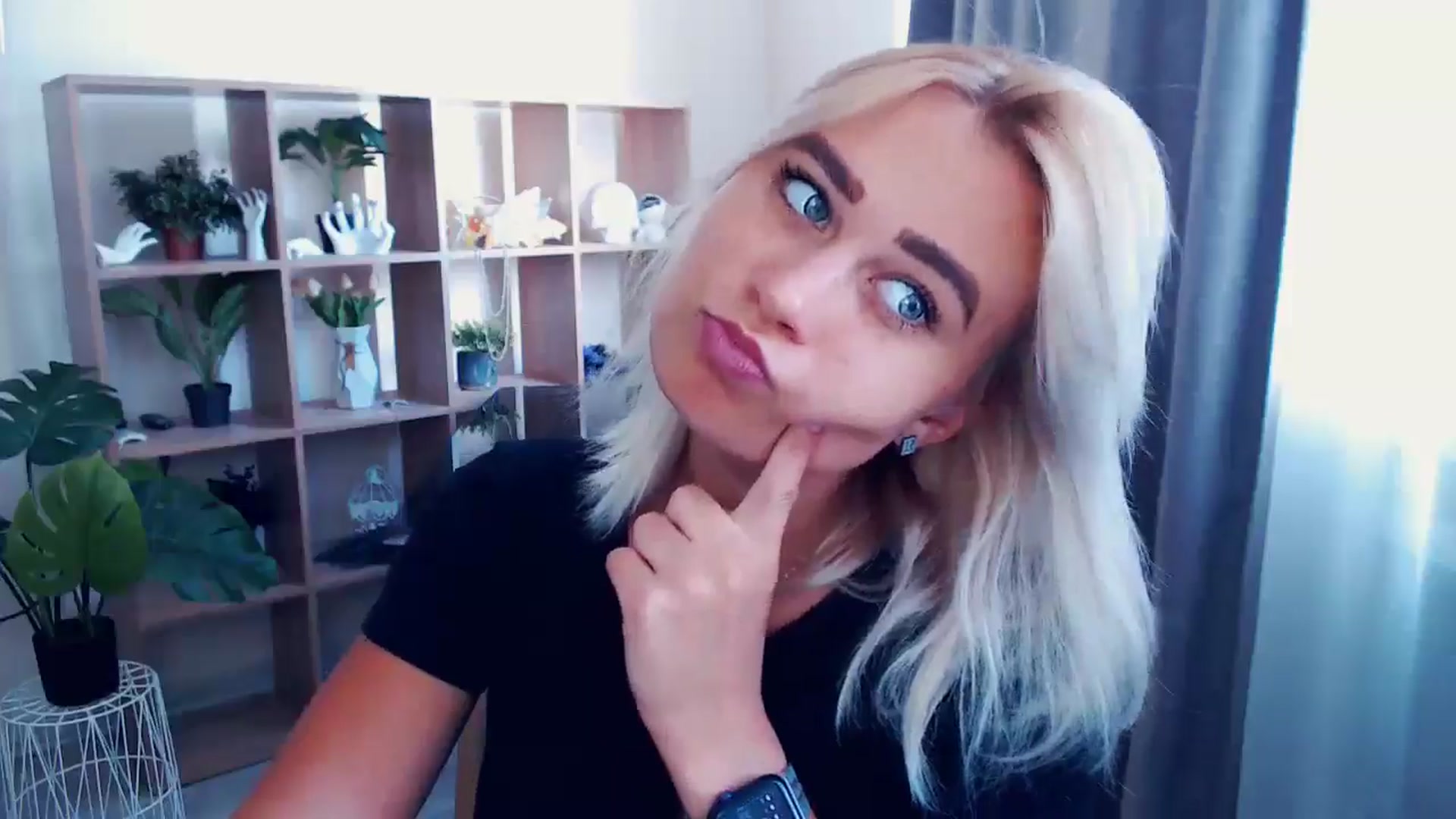 Gallery image thumbnail from Kukla_kolduna's myfreecams stream on, 07/07/2024, 12:56 image 20 of 20