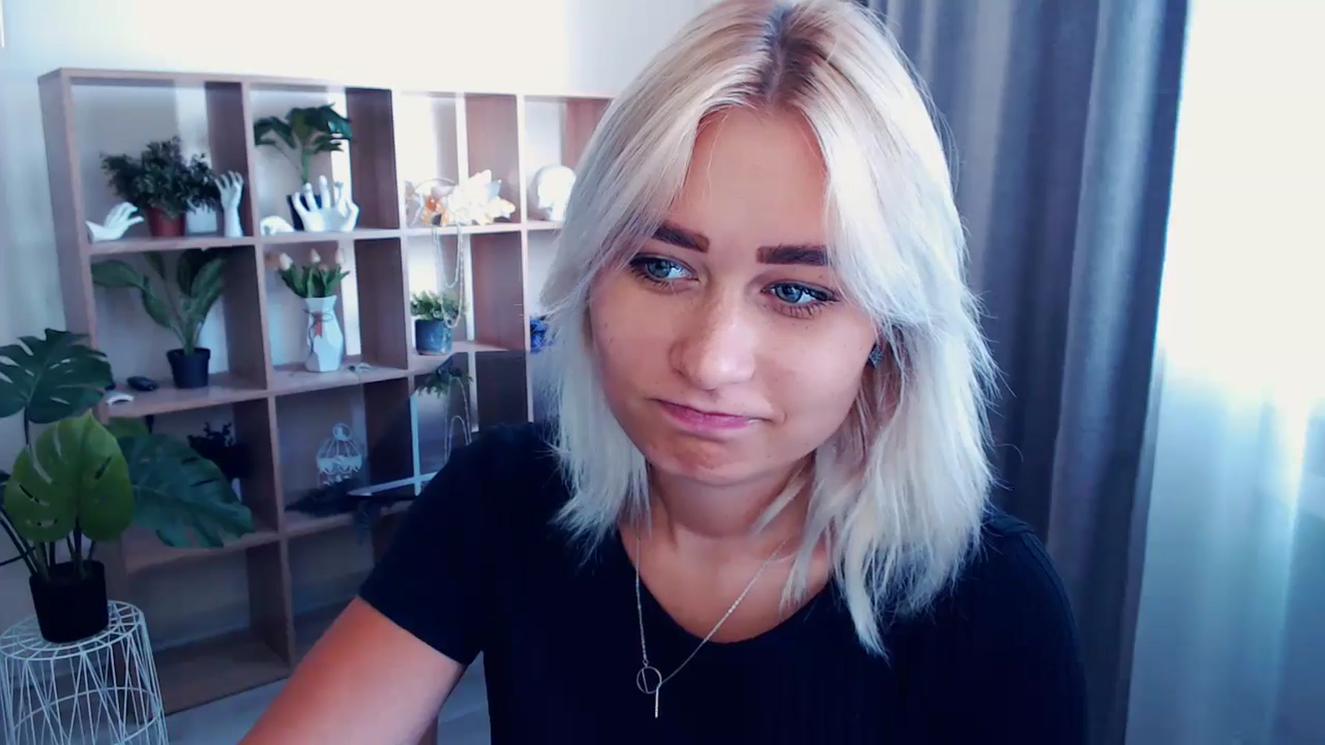 Gallery image thumbnail from Kukla_kolduna's myfreecams stream on, 07/07/2024, 12:56 image 16 of 20