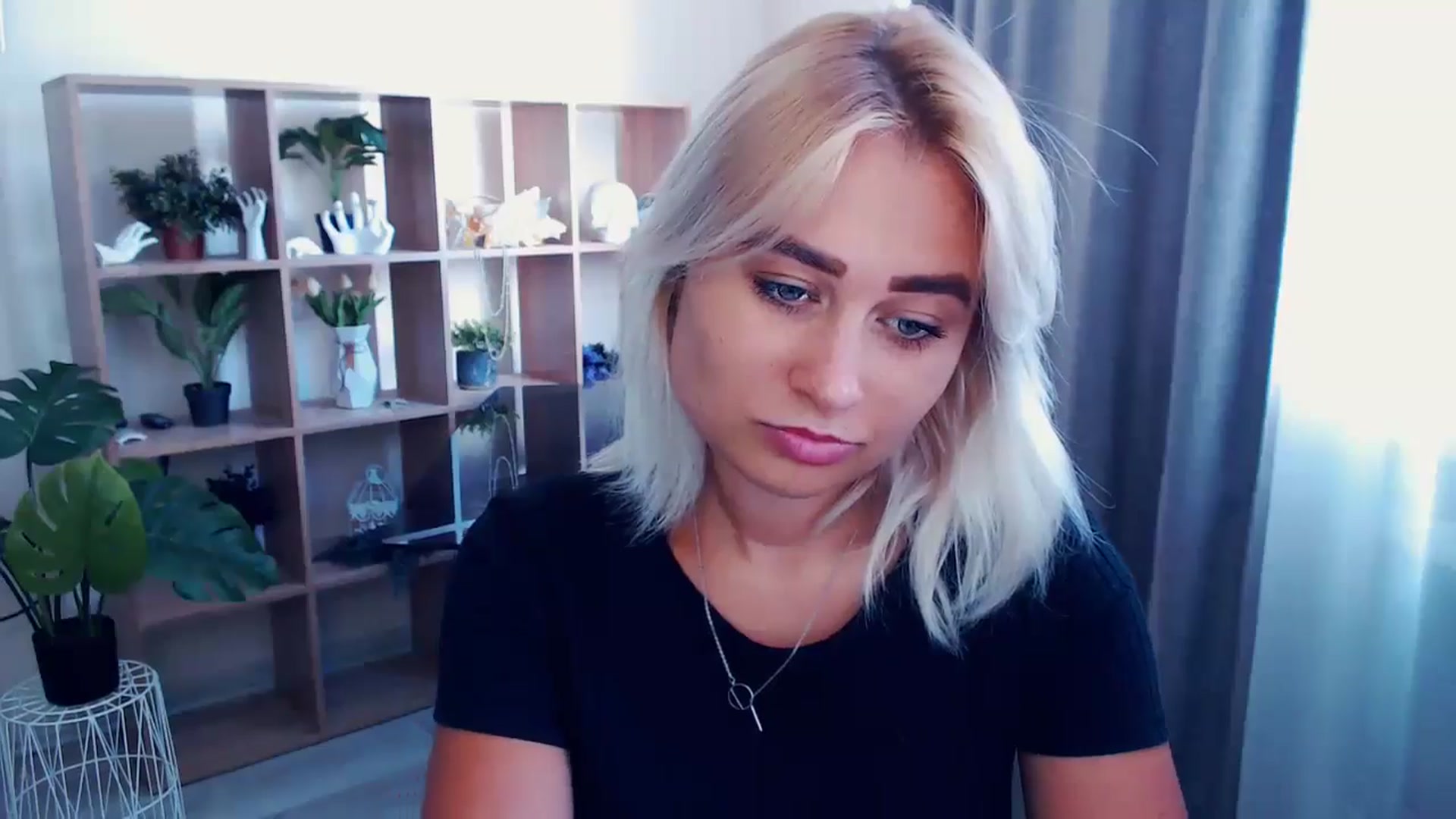 Gallery image thumbnail from Kukla_kolduna's myfreecams stream on, 07/07/2024, 12:56 image 12 of 20
