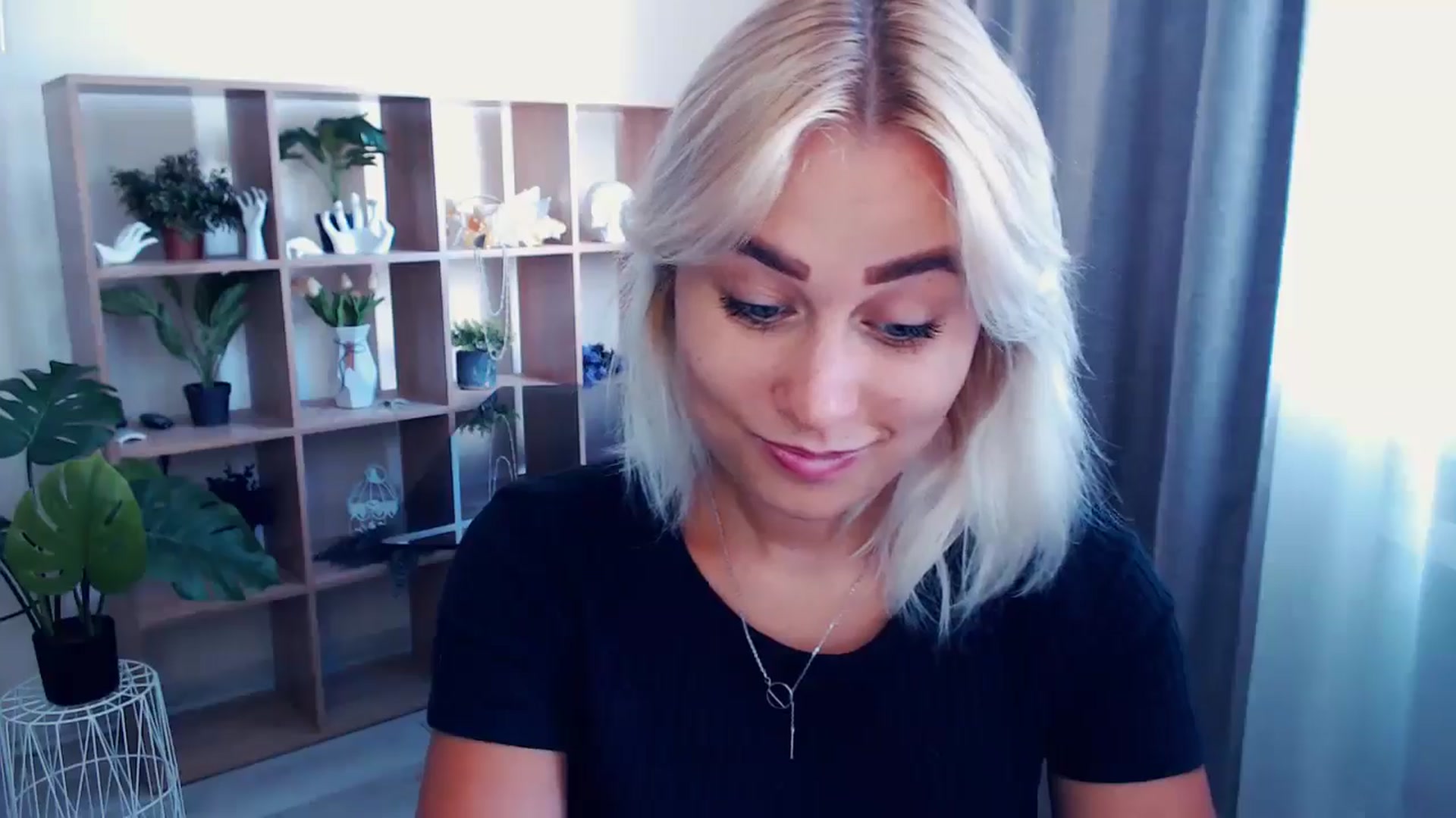 Gallery image thumbnail from Kukla_kolduna's myfreecams stream on, 07/07/2024, 12:56 image 9 of 20