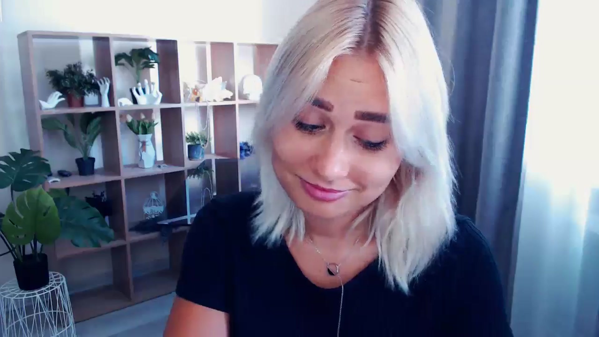 Gallery image thumbnail from Kukla_kolduna's myfreecams stream on, 07/07/2024, 13:35 image 7 of 20