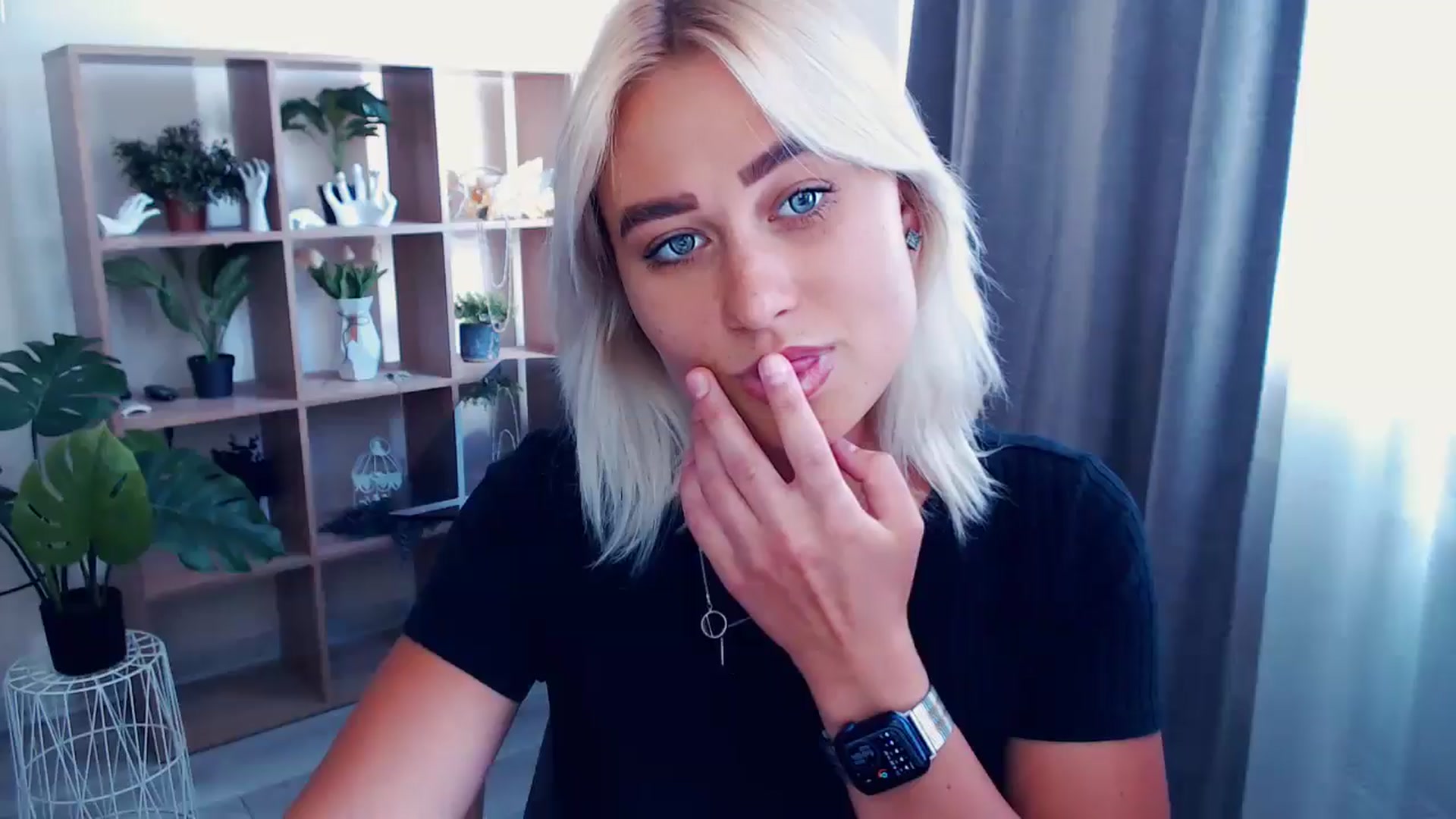 Gallery image thumbnail from Kukla_kolduna's myfreecams stream on, 07/07/2024, 13:35 image 19 of 20