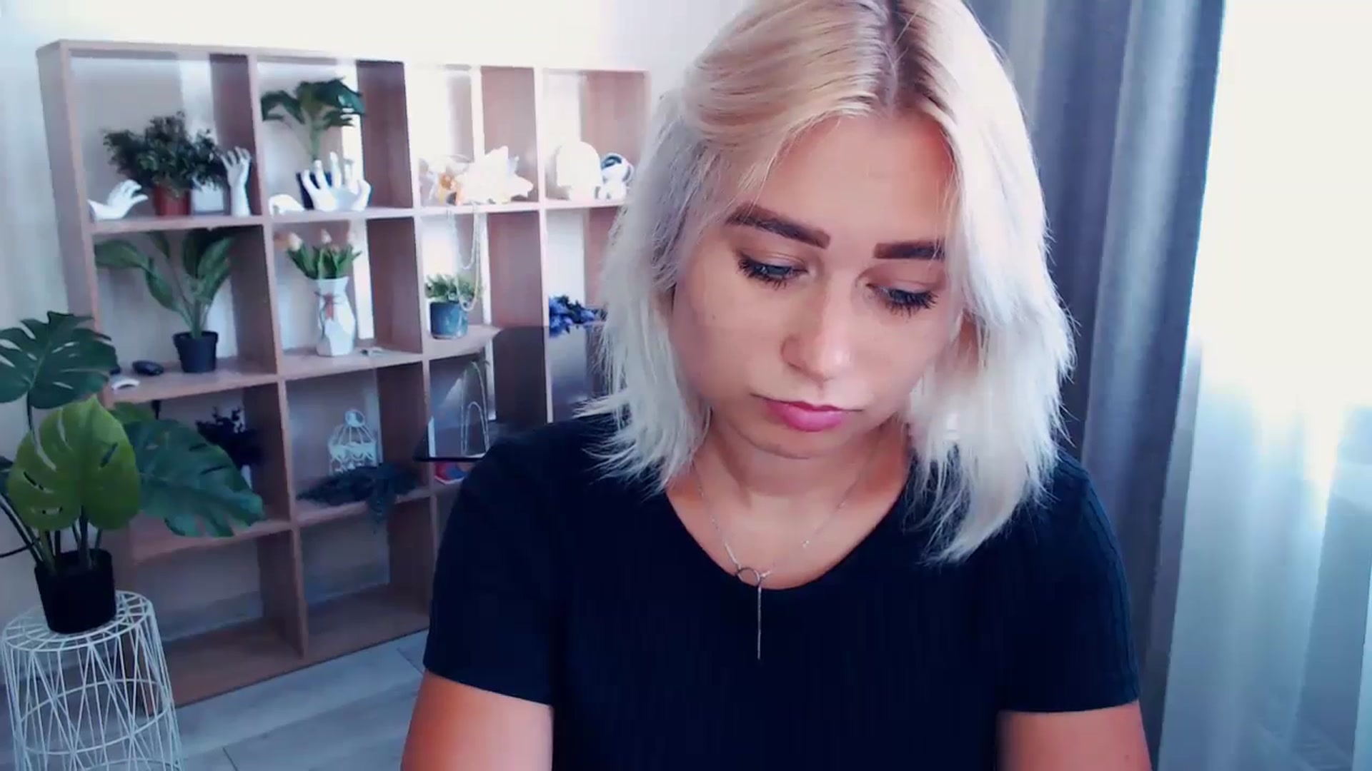 Gallery image thumbnail from Kukla_kolduna's myfreecams stream on, 07/07/2024, 14:23 image 6 of 20