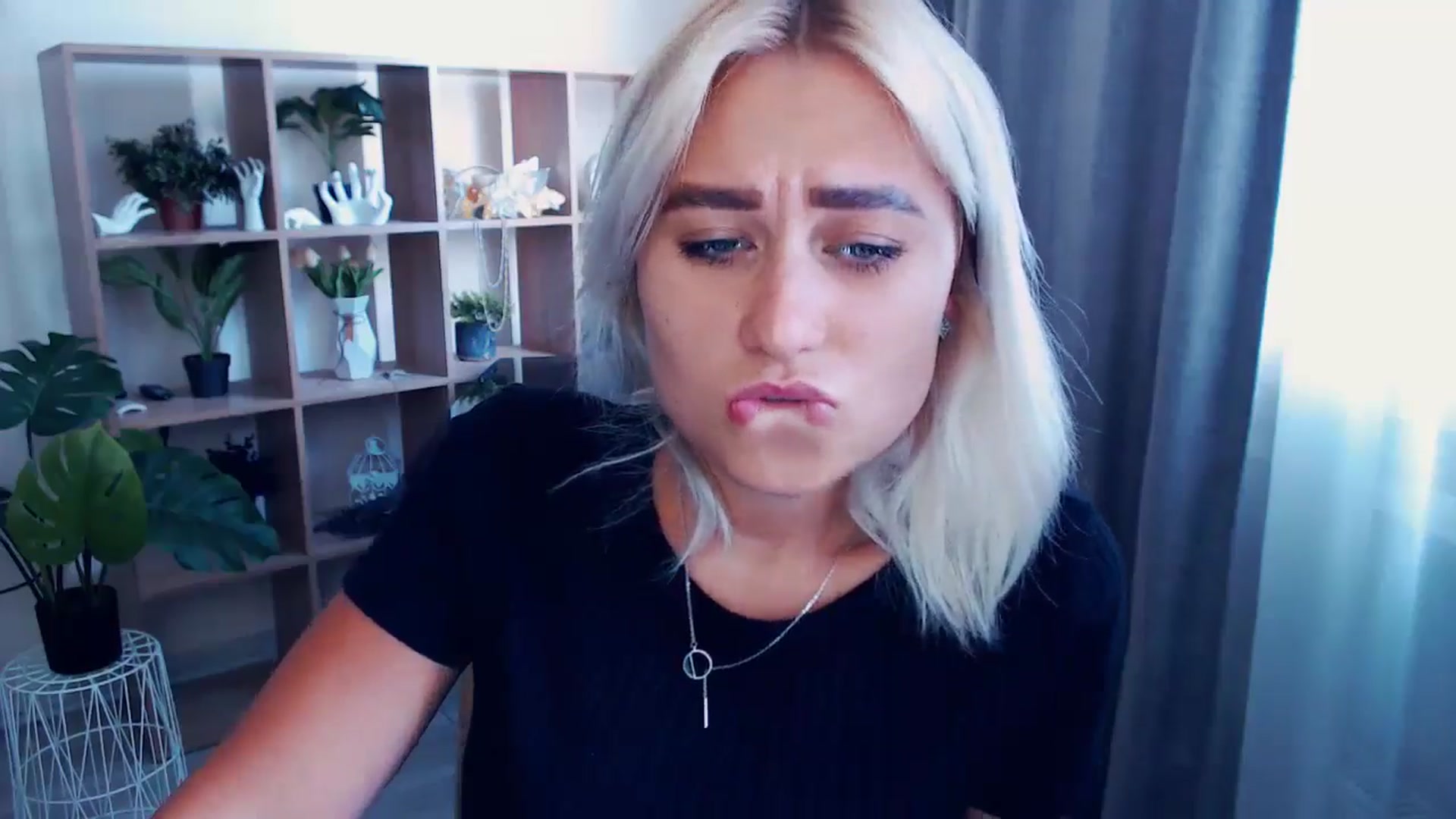 Gallery image thumbnail from Kukla_kolduna's myfreecams stream on, 07/07/2024, 14:23 image 3 of 20