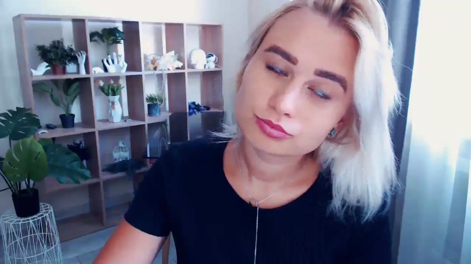 Gallery image thumbnail from Kukla_kolduna's myfreecams stream on, 07/07/2024, 14:23 image 18 of 20