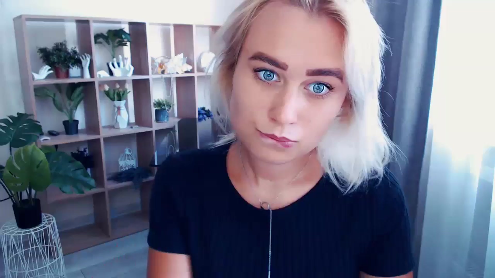 Gallery image thumbnail from Kukla_kolduna's myfreecams stream on, 07/07/2024, 14:23 image 17 of 20
