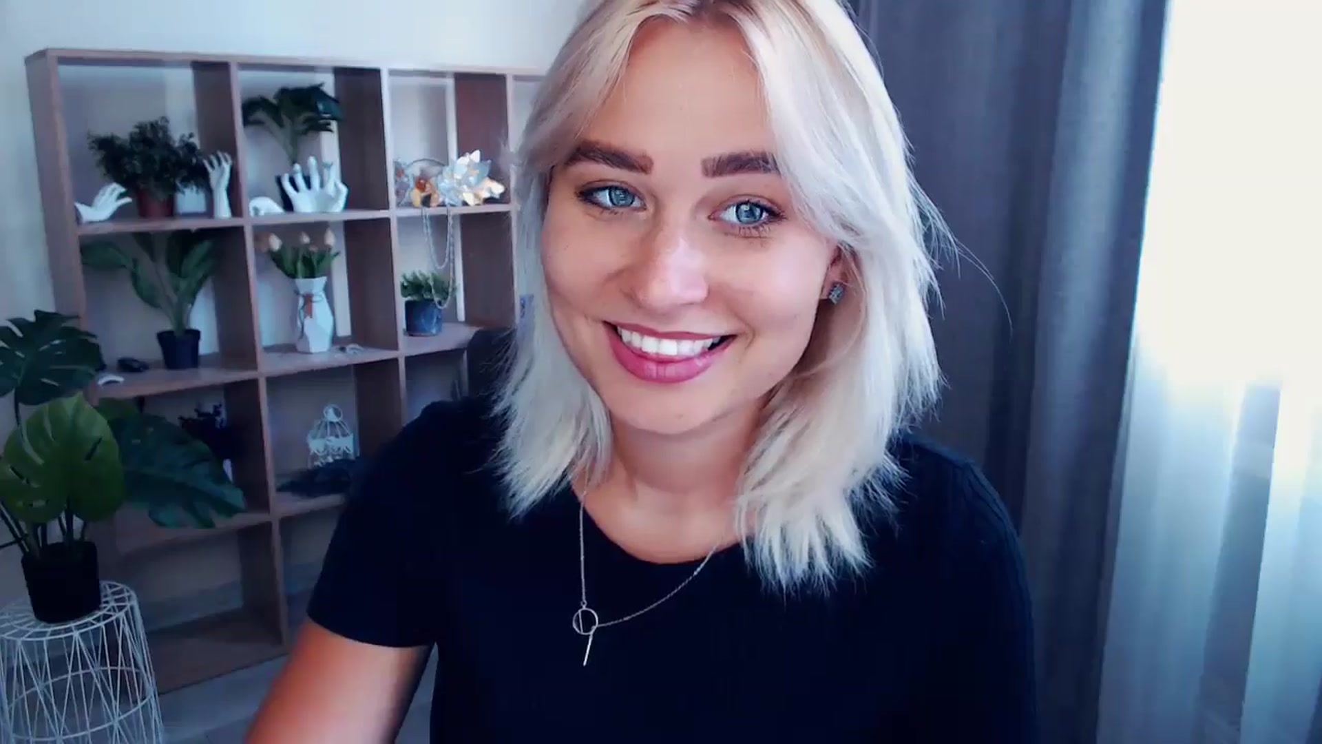 Gallery image thumbnail from Kukla_kolduna's myfreecams stream on, 07/07/2024, 15:45 image 12 of 20
