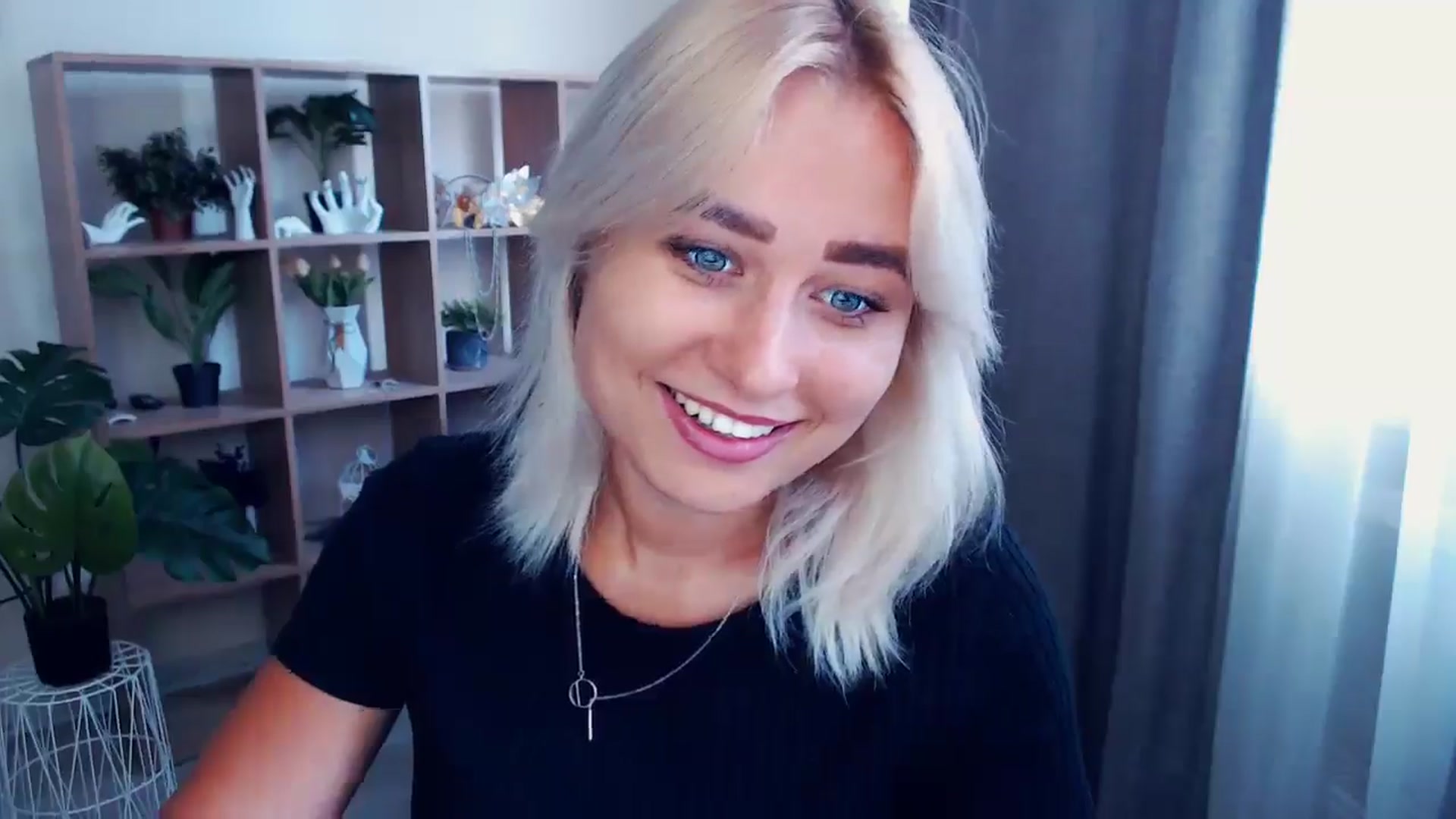 Gallery image thumbnail from Kukla_kolduna's myfreecams stream on, 07/07/2024, 15:45 image 15 of 20