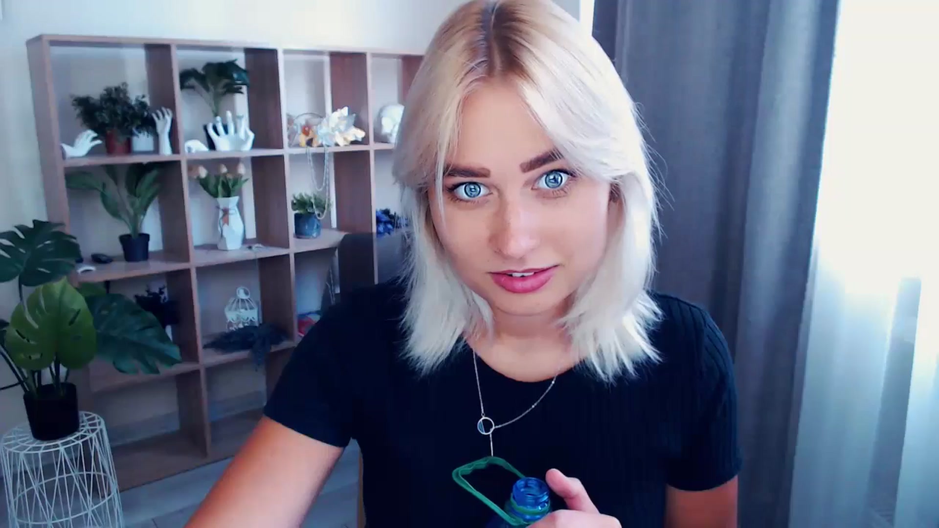 Gallery image thumbnail from Kukla_kolduna's myfreecams stream on, 07/07/2024, 15:45 image 9 of 20