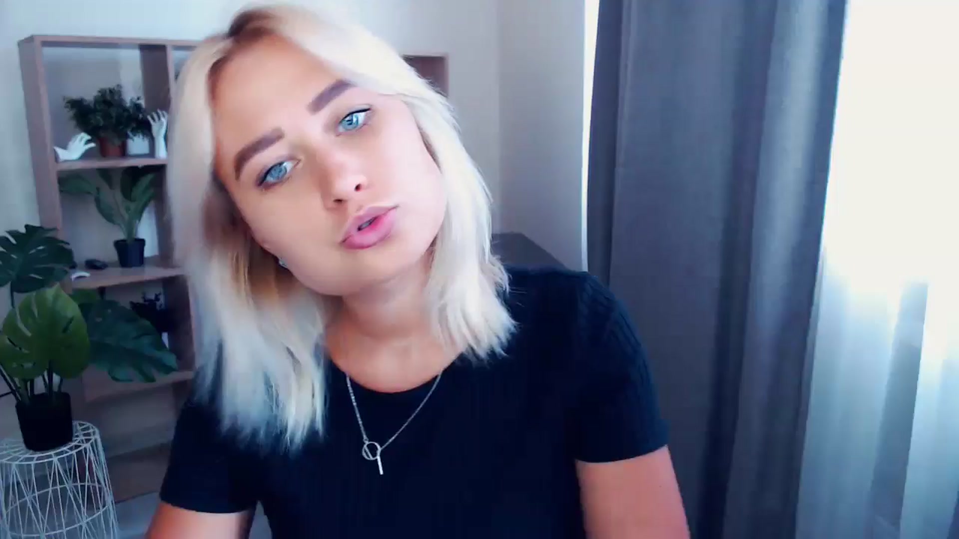 Gallery image thumbnail from Kukla_kolduna's myfreecams stream on, 07/07/2024, 15:45 image 16 of 20
