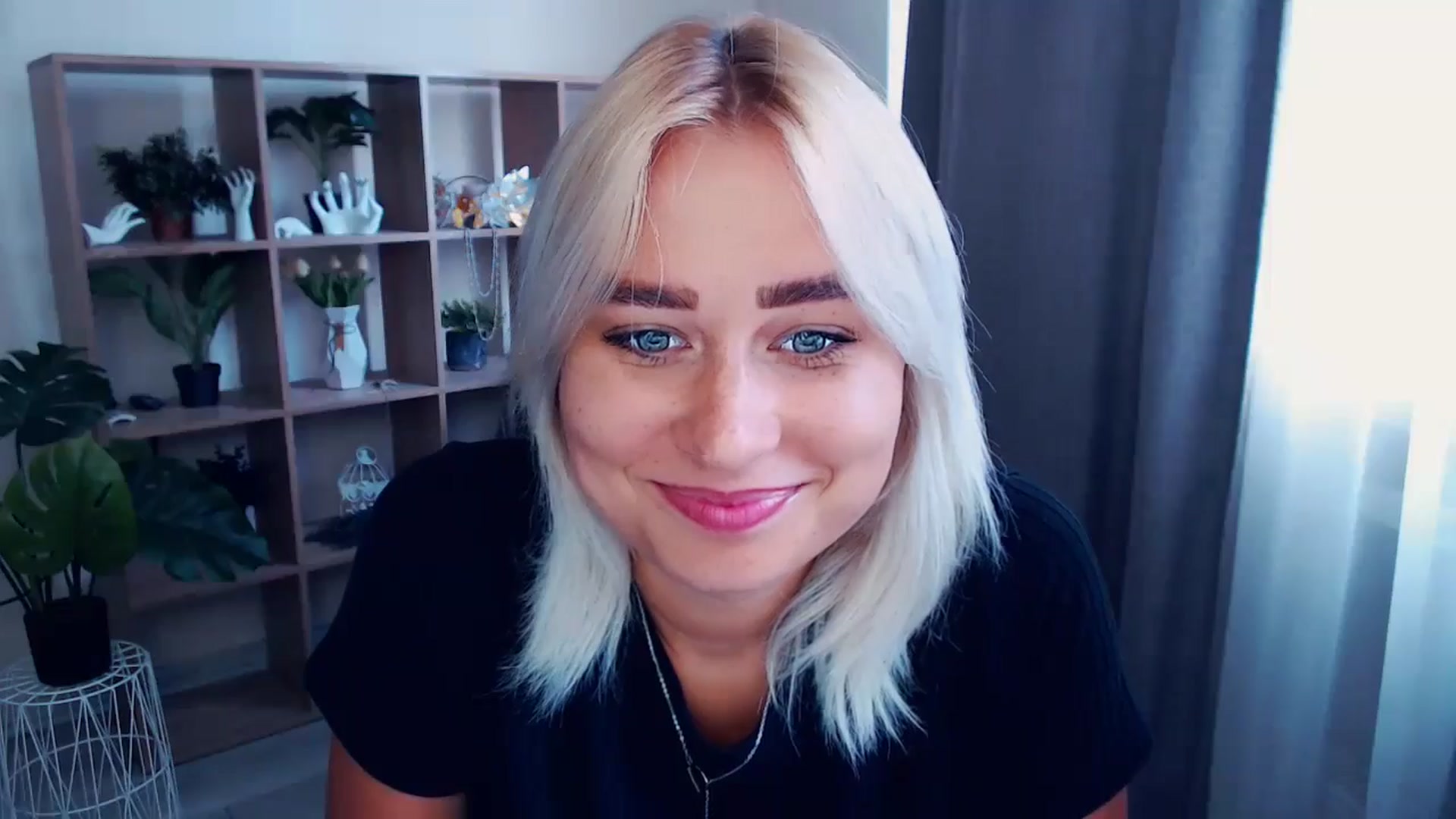 Gallery image thumbnail from Kukla_kolduna's myfreecams stream on, 07/07/2024, 15:45 image 20 of 20