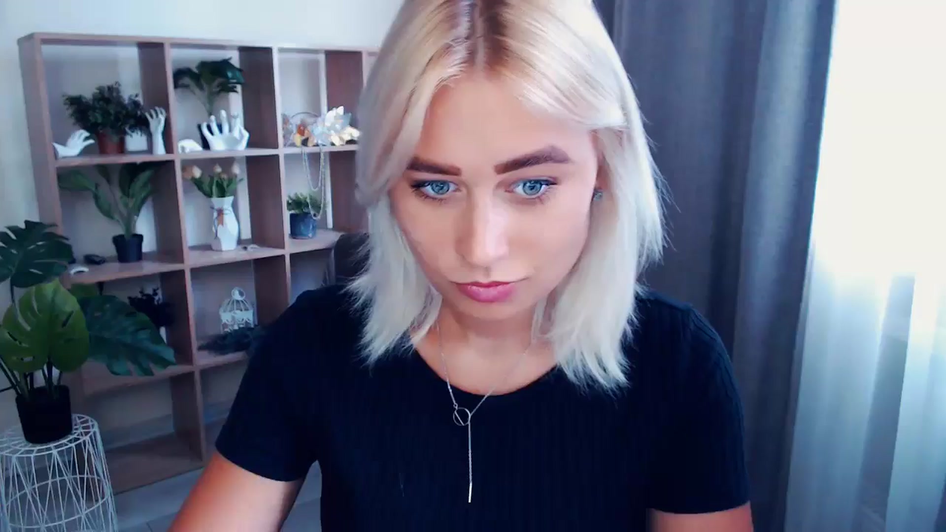 Gallery image thumbnail from Kukla_kolduna's myfreecams stream on, 07/07/2024, 16:40 image 6 of 20