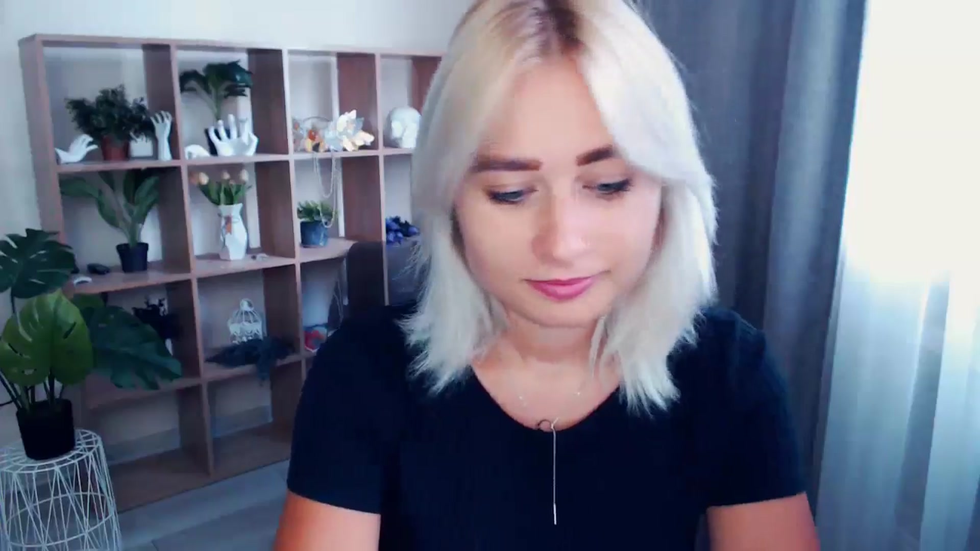 Gallery image thumbnail from Kukla_kolduna's myfreecams stream on, 07/07/2024, 16:40 image 16 of 20