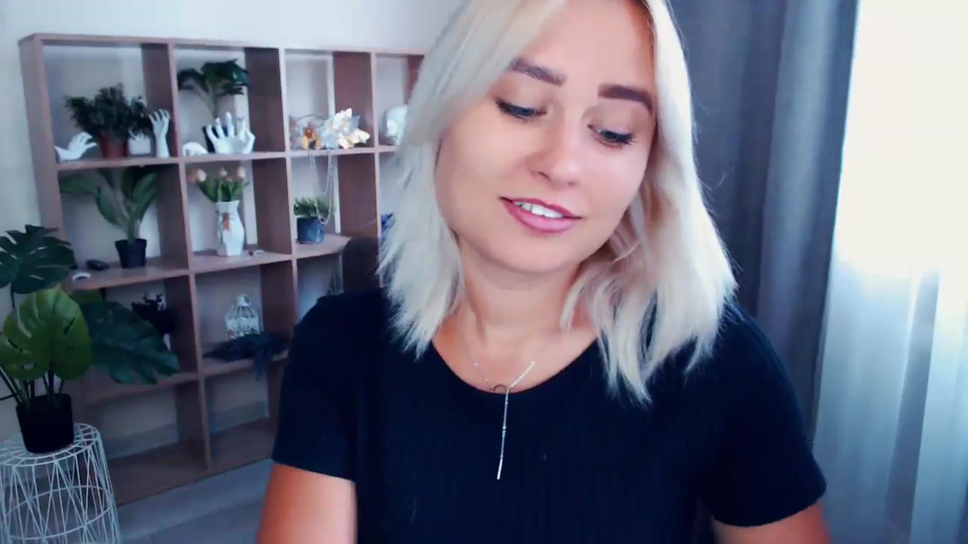 Gallery image thumbnail from Kukla_kolduna's myfreecams stream on, 07/07/2024, 16:40 image 17 of 20