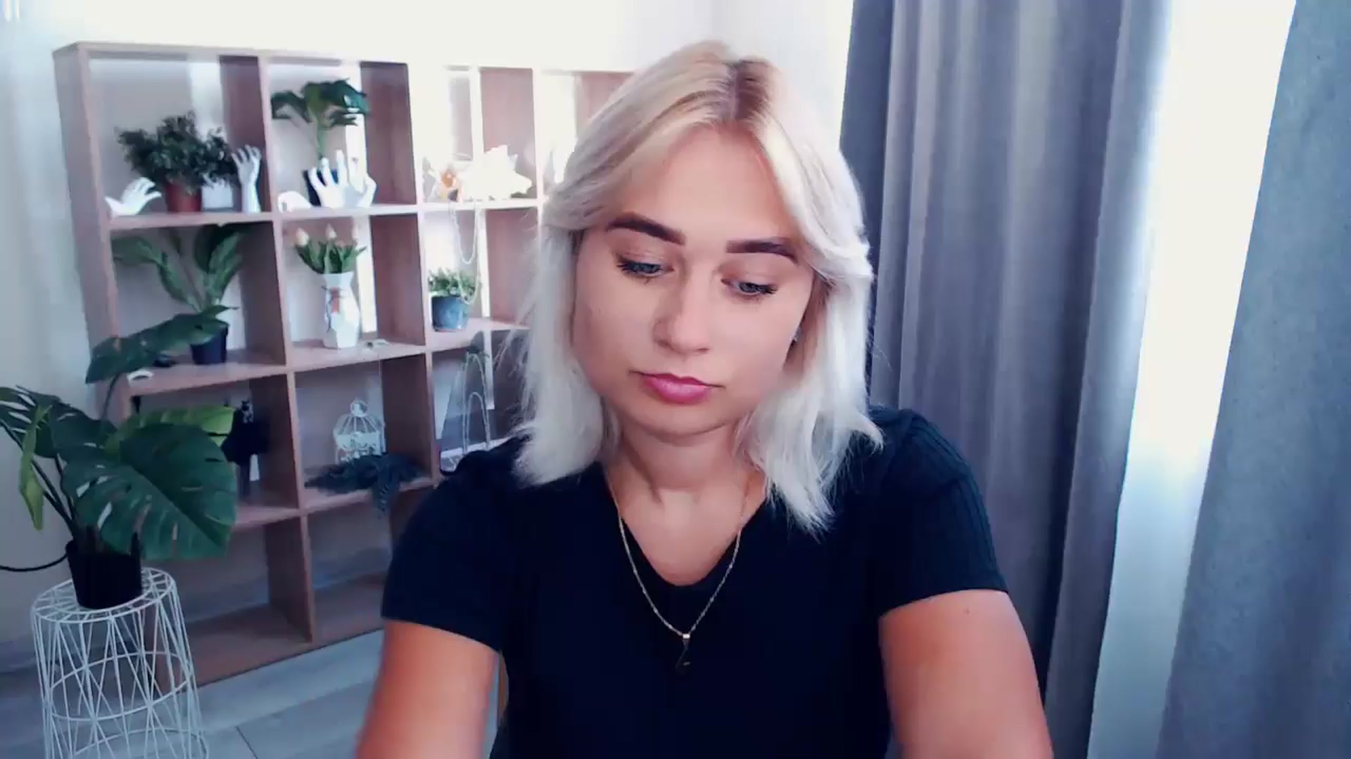Gallery image thumbnail from Kukla_kolduna's myfreecams stream on, 07/08/2024, 14:08 image 3 of 20