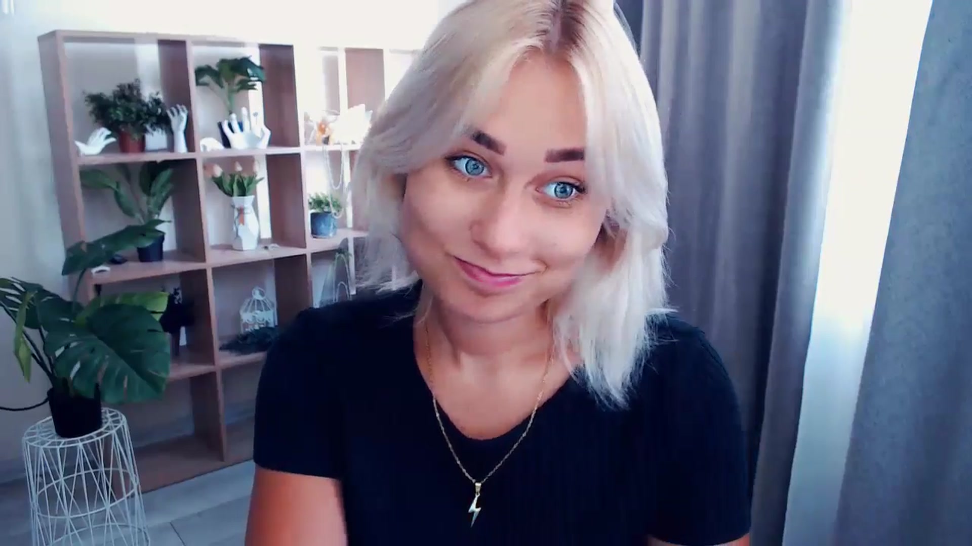 Gallery image thumbnail from Kukla_kolduna's myfreecams stream on, 07/08/2024, 14:08 image 10 of 20