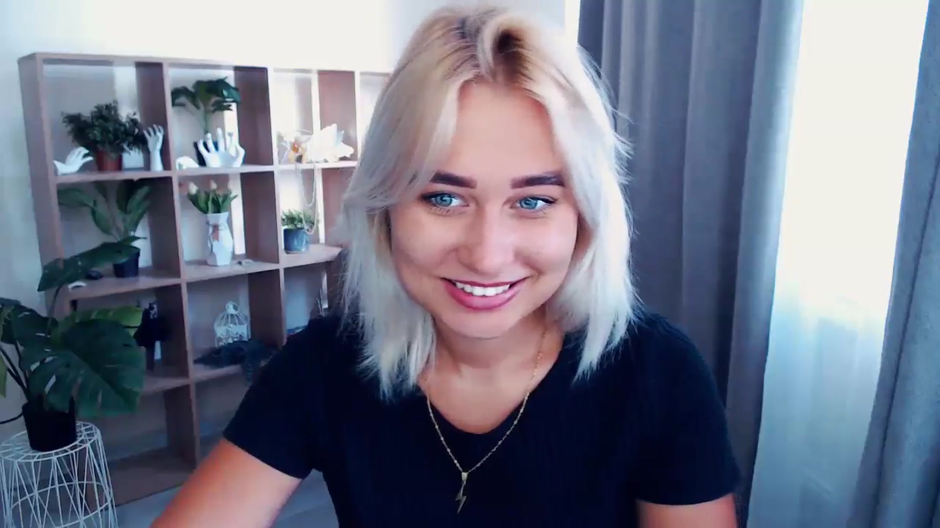 Gallery image thumbnail from Kukla_kolduna's myfreecams stream on, 07/08/2024, 15:38 image 18 of 20