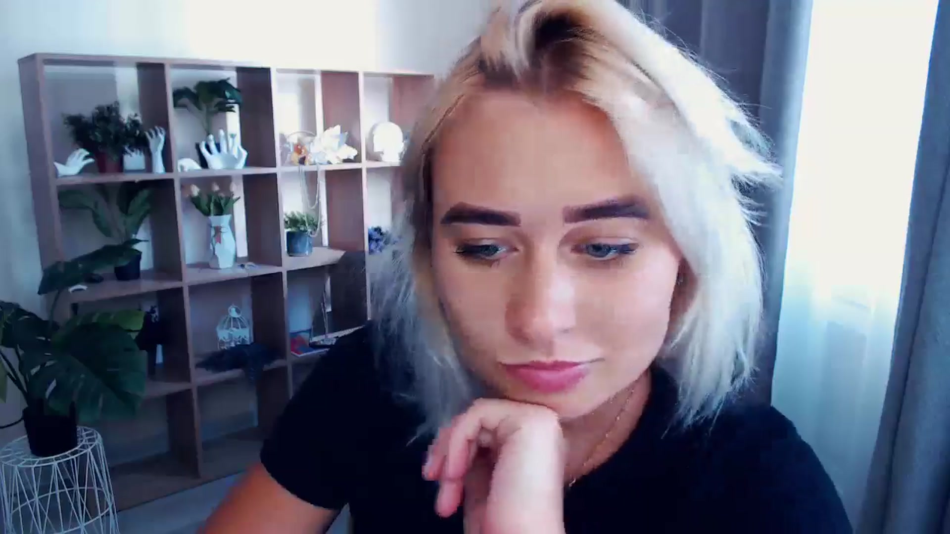 Gallery image thumbnail from Kukla_kolduna's myfreecams stream on, 07/08/2024, 15:38 image 15 of 20