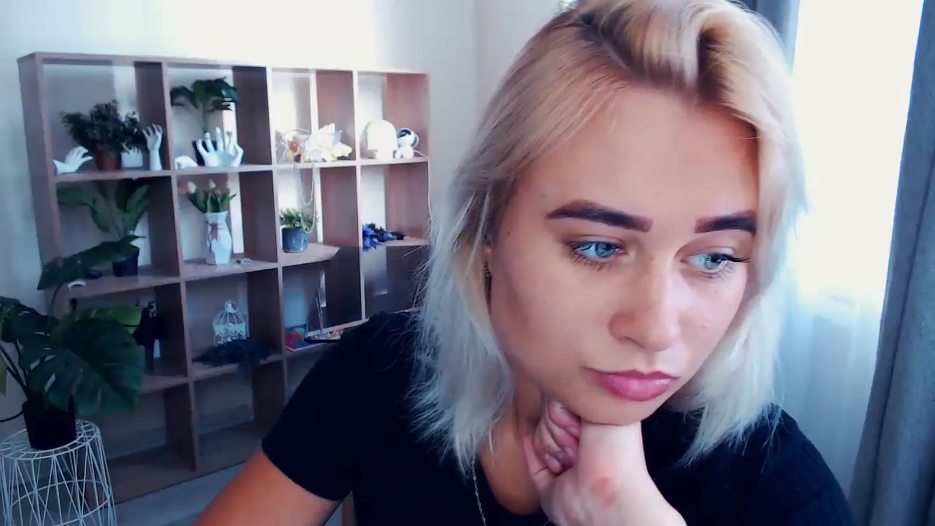 Gallery image thumbnail from Kukla_kolduna's myfreecams stream on, 07/08/2024, 15:38 image 17 of 20