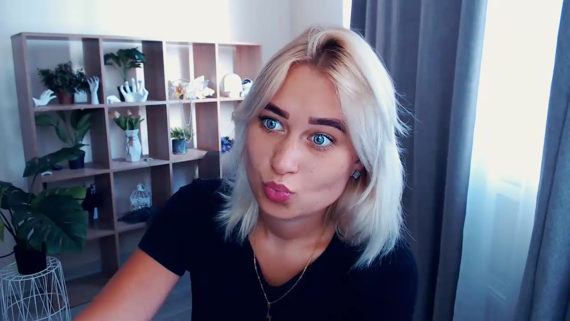 Gallery image thumbnail from Kukla_kolduna's myfreecams stream on, 07/08/2024, 15:38 image 19 of 20