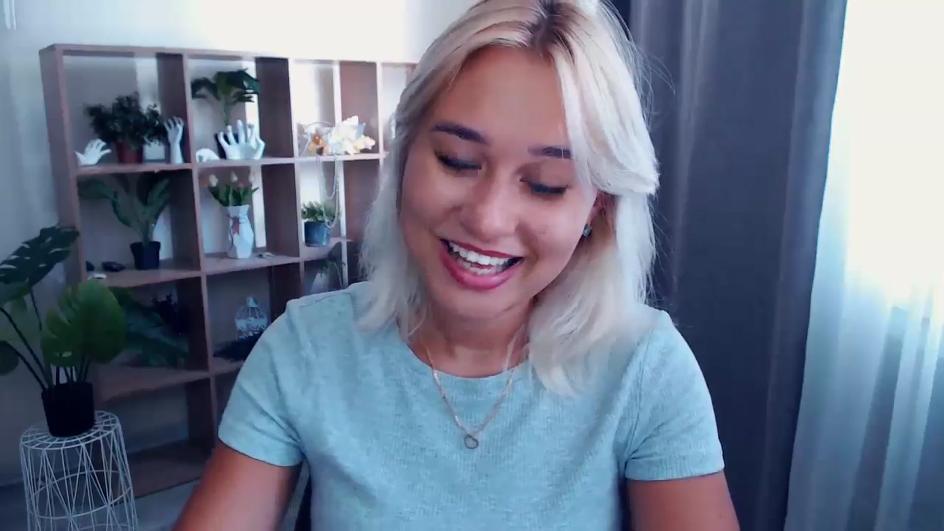 Gallery image thumbnail from Kukla_kolduna's myfreecams stream on, 07/11/2024, 14:05 image 11 of 20