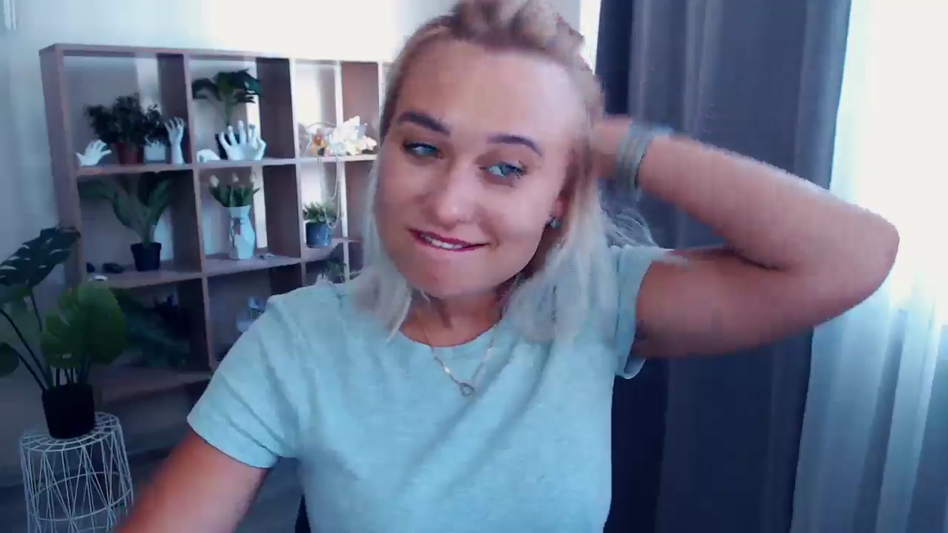 Gallery image thumbnail from Kukla_kolduna's myfreecams stream on, 07/11/2024, 15:23 image 15 of 20